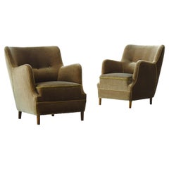 Pair of Danish Peter Hvidt Attributed Lounge Chairs 1950's in Olive Mohair