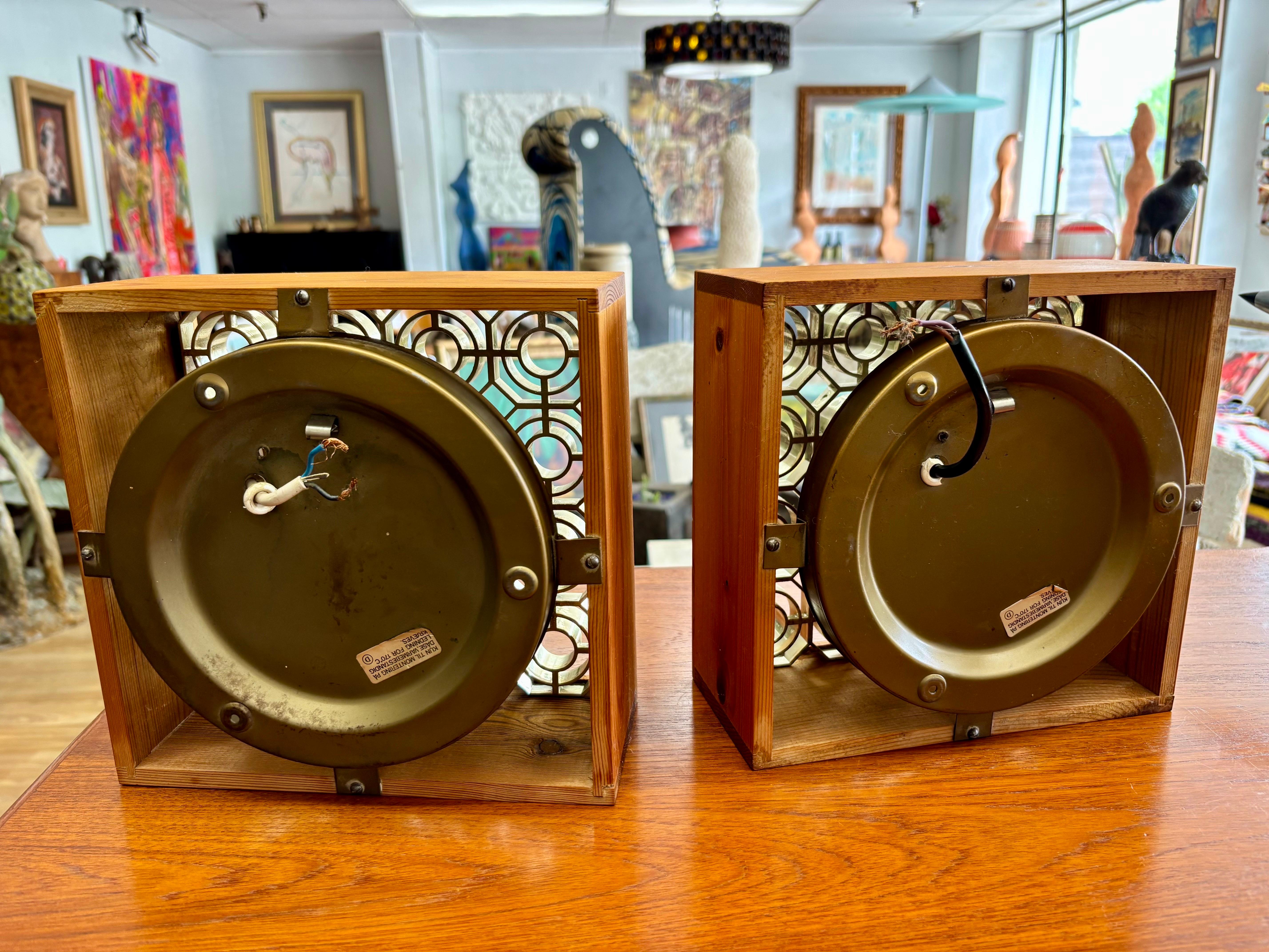 Mid-Century Modern Paire de montures en pin danoises, vers 1970 en vente