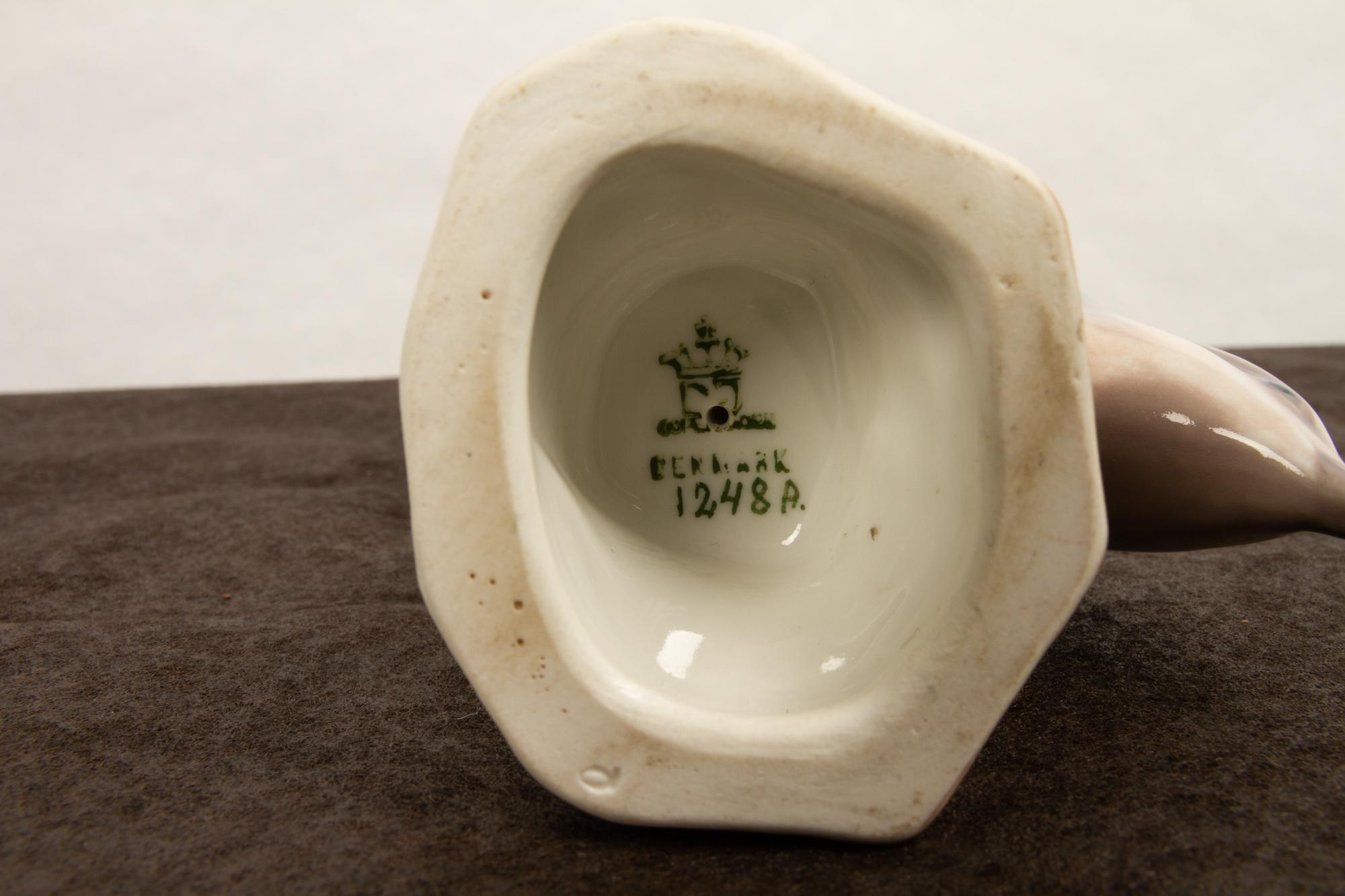 Pair of Danish Porcelain Birds by Dahl Jensen, 1930s 5
