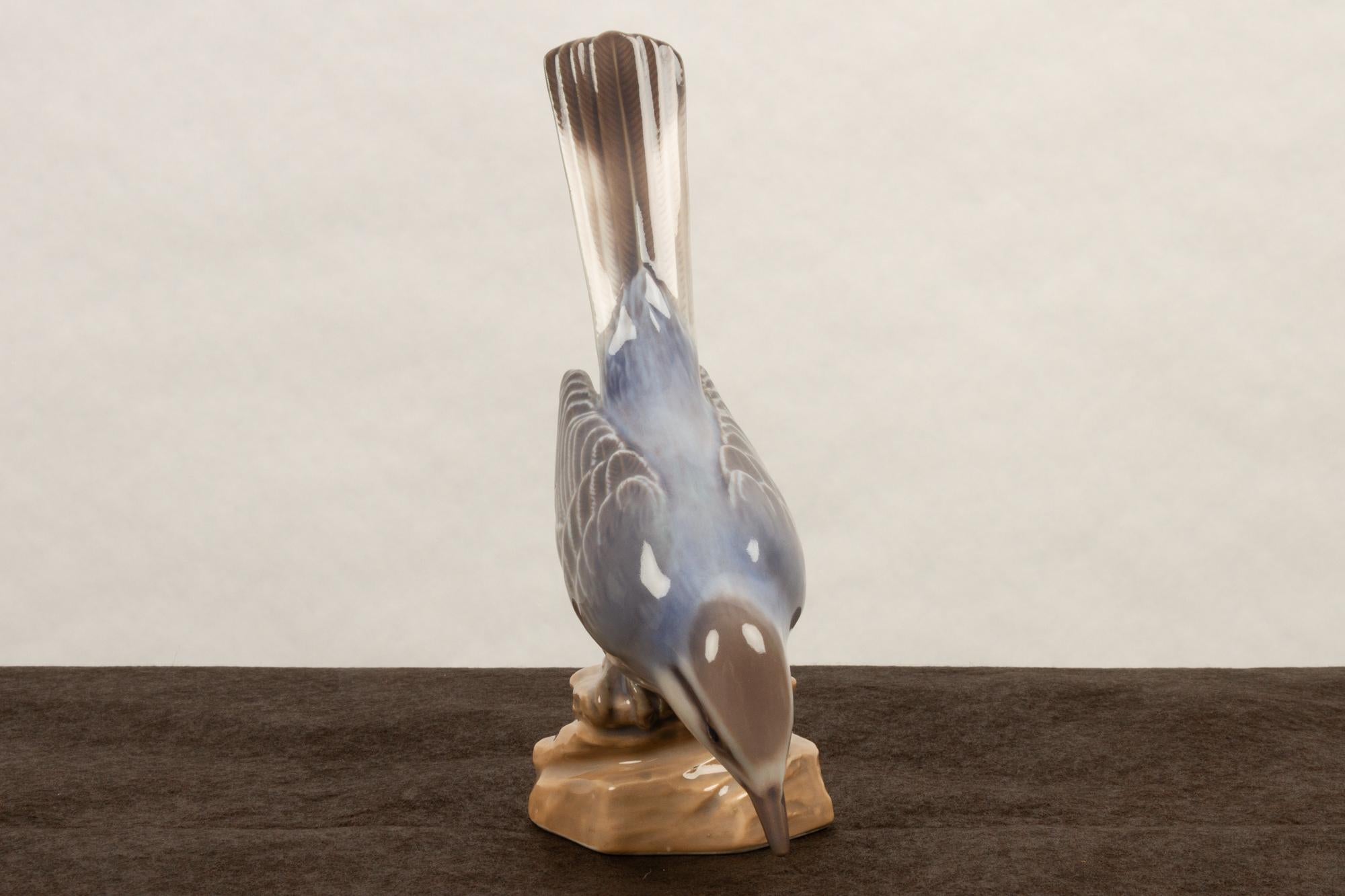 Mid-20th Century Pair of Danish Porcelain Birds by Dahl Jensen, 1930s
