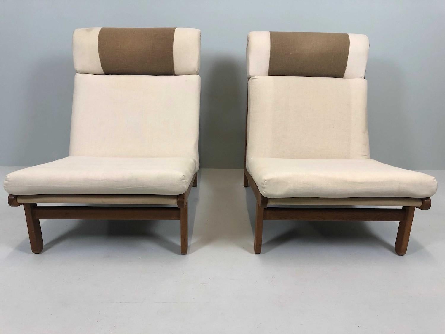 Pair of Danish Rag Lounge Chairs in Oak by Bernt Petersen For Sale 6