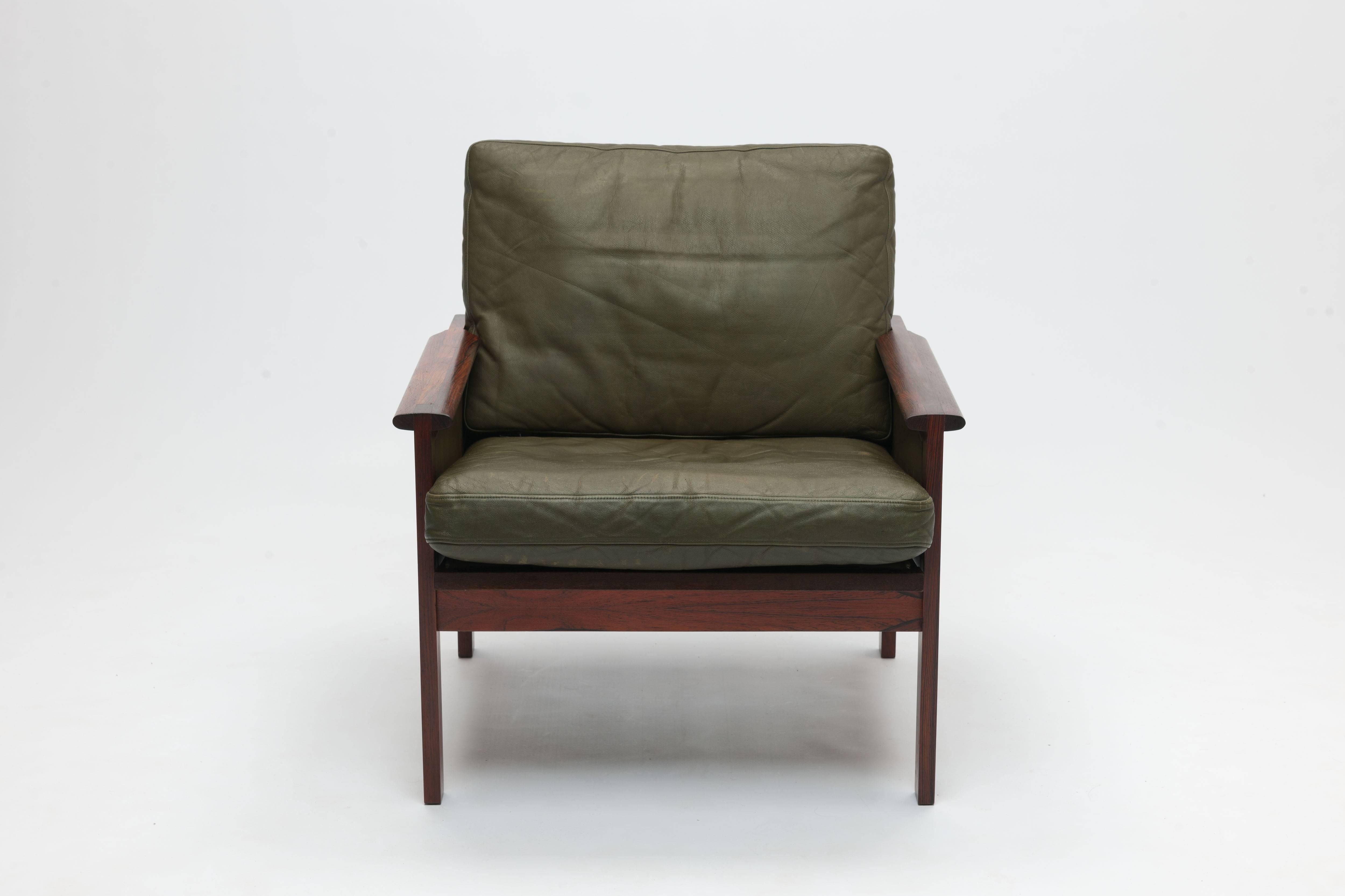 Scandinavian Modern Pair of Danish Rosewood and Green Leather Armchairs by Illum Wikkelsø