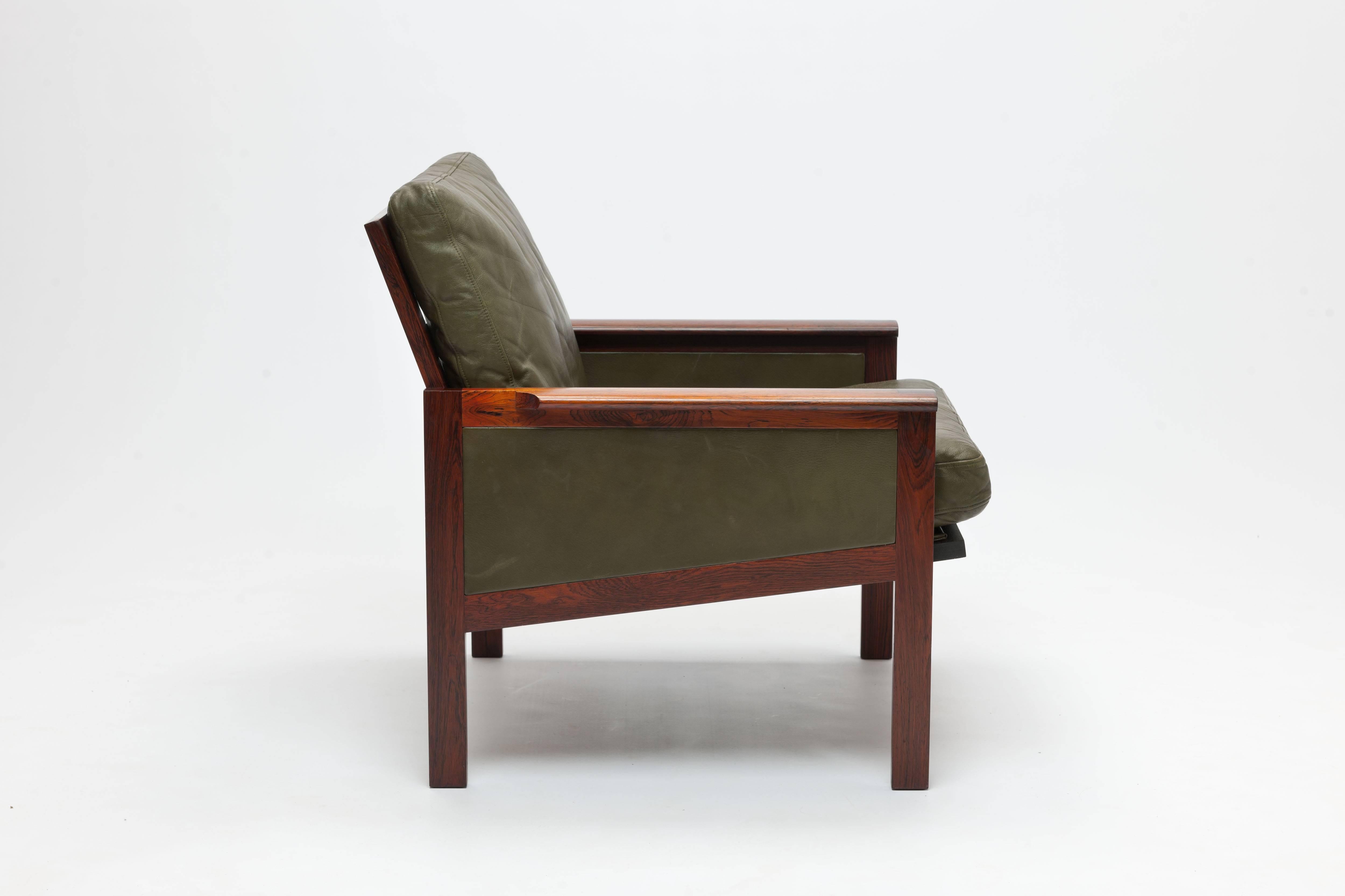 Pair of Danish Rosewood and Green Leather Armchairs by Illum Wikkelsø In Good Condition In Utrecht, NL