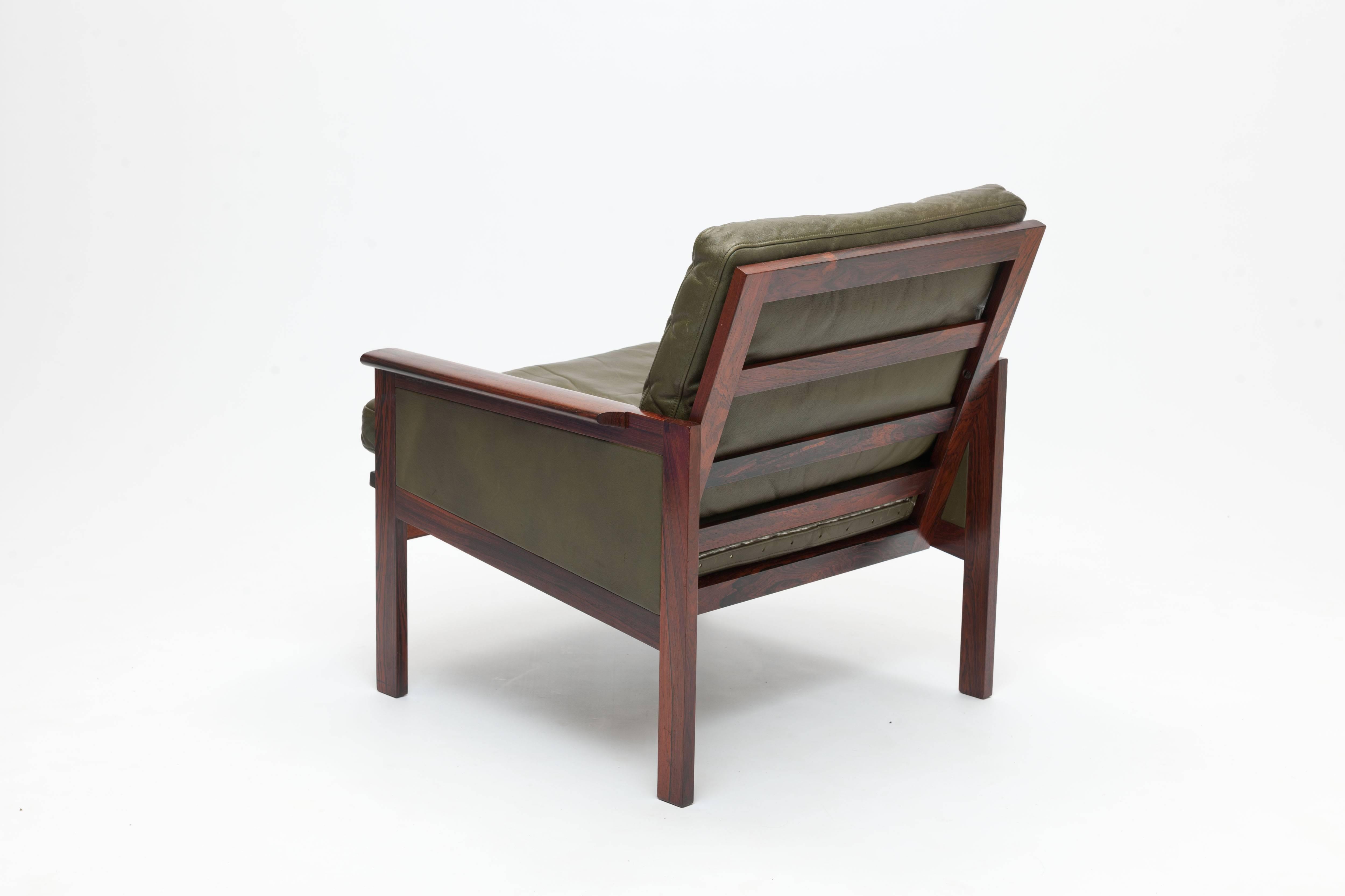Mid-20th Century Pair of Danish Rosewood and Green Leather Armchairs by Illum Wikkelsø