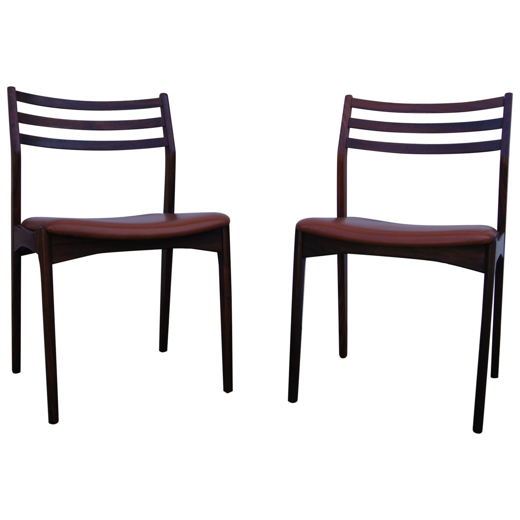 Paire de chaises d'appoint danoises en bois de rose et cuir en vente