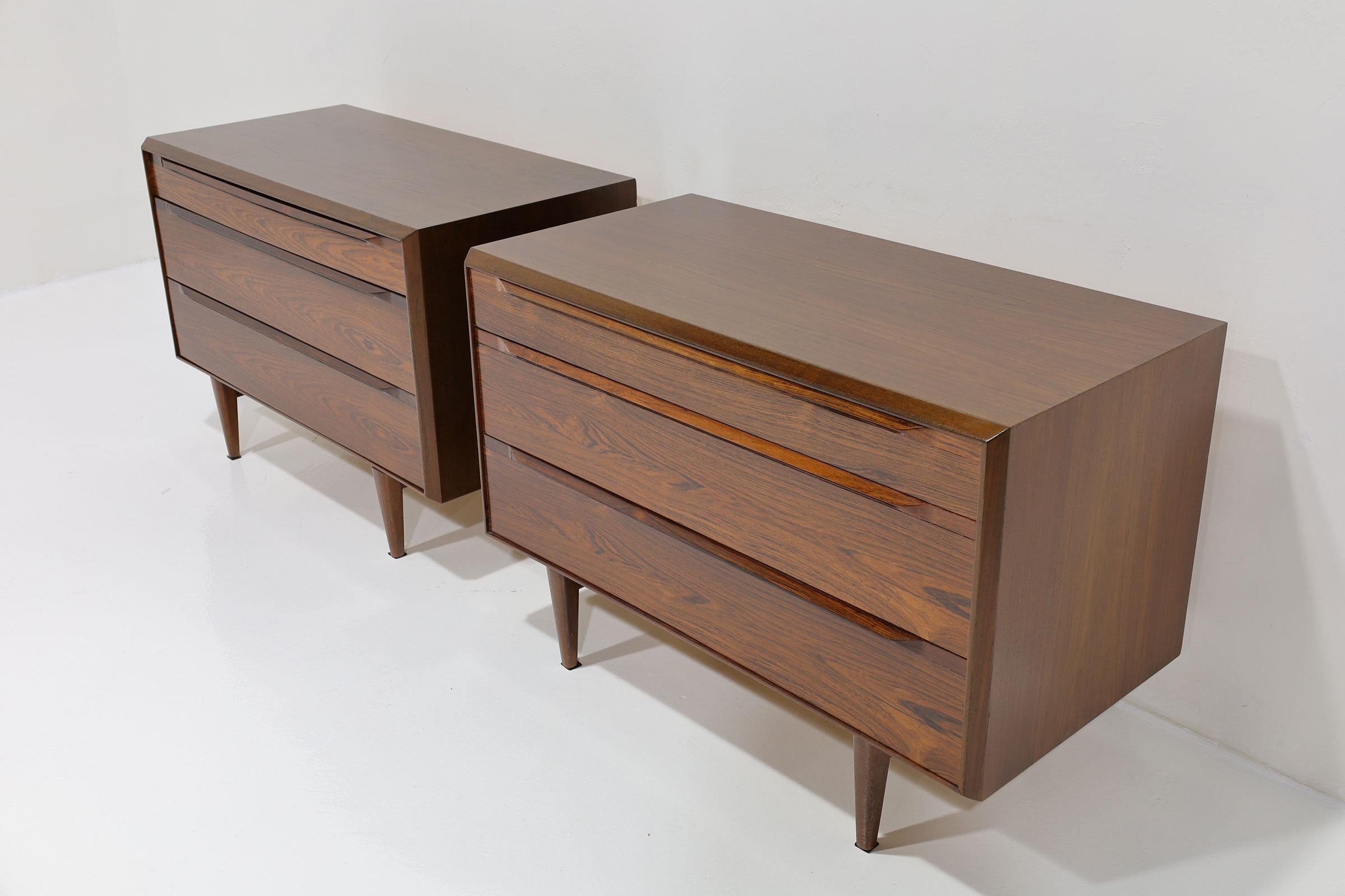 Mid-Century Modern Pair of Danish Rosewood and Teak Chests/Nightstands For Sale