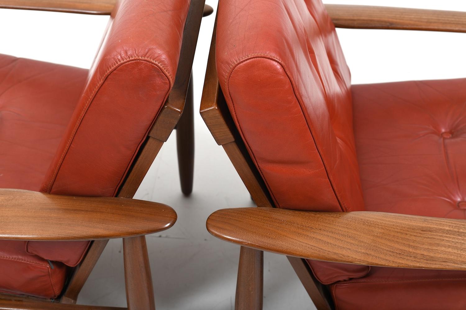 Paire de fauteuils danois/ scandinaves en teck esprit cuir des années 1960 Bon état - En vente à Handewitt, DE