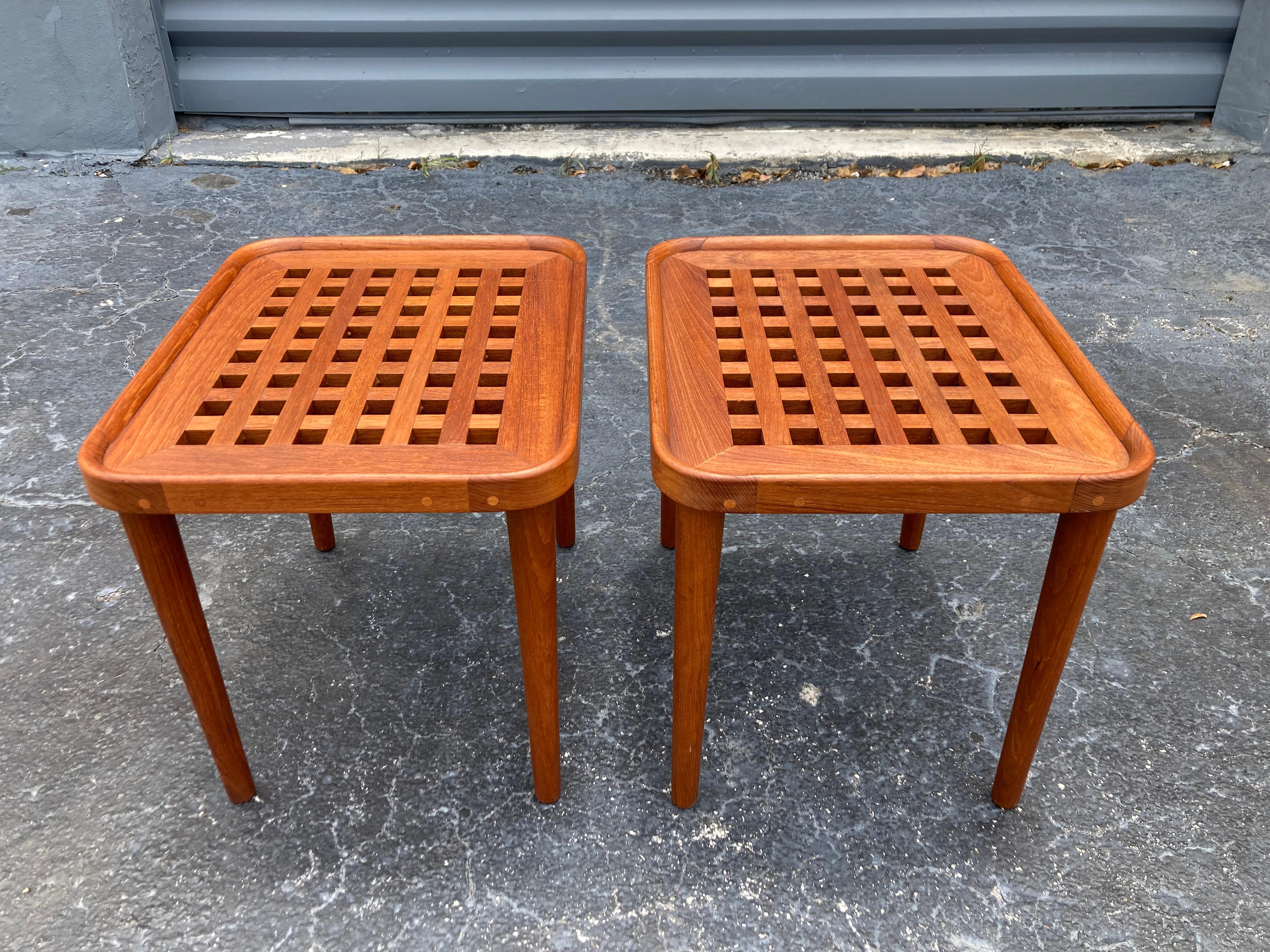 Mid-Century Modern Pair of Danish Solid Teak Side Tables, End Tables For Sale