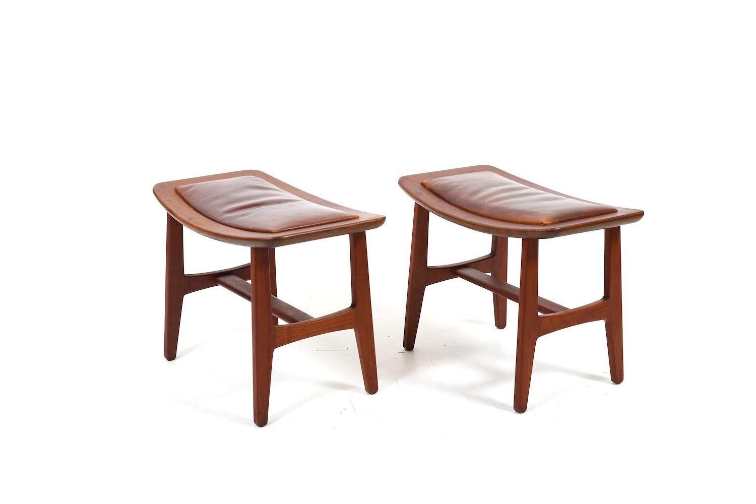 20th Century Pair of Danish Stools in Teak and patinated Leather 1960s