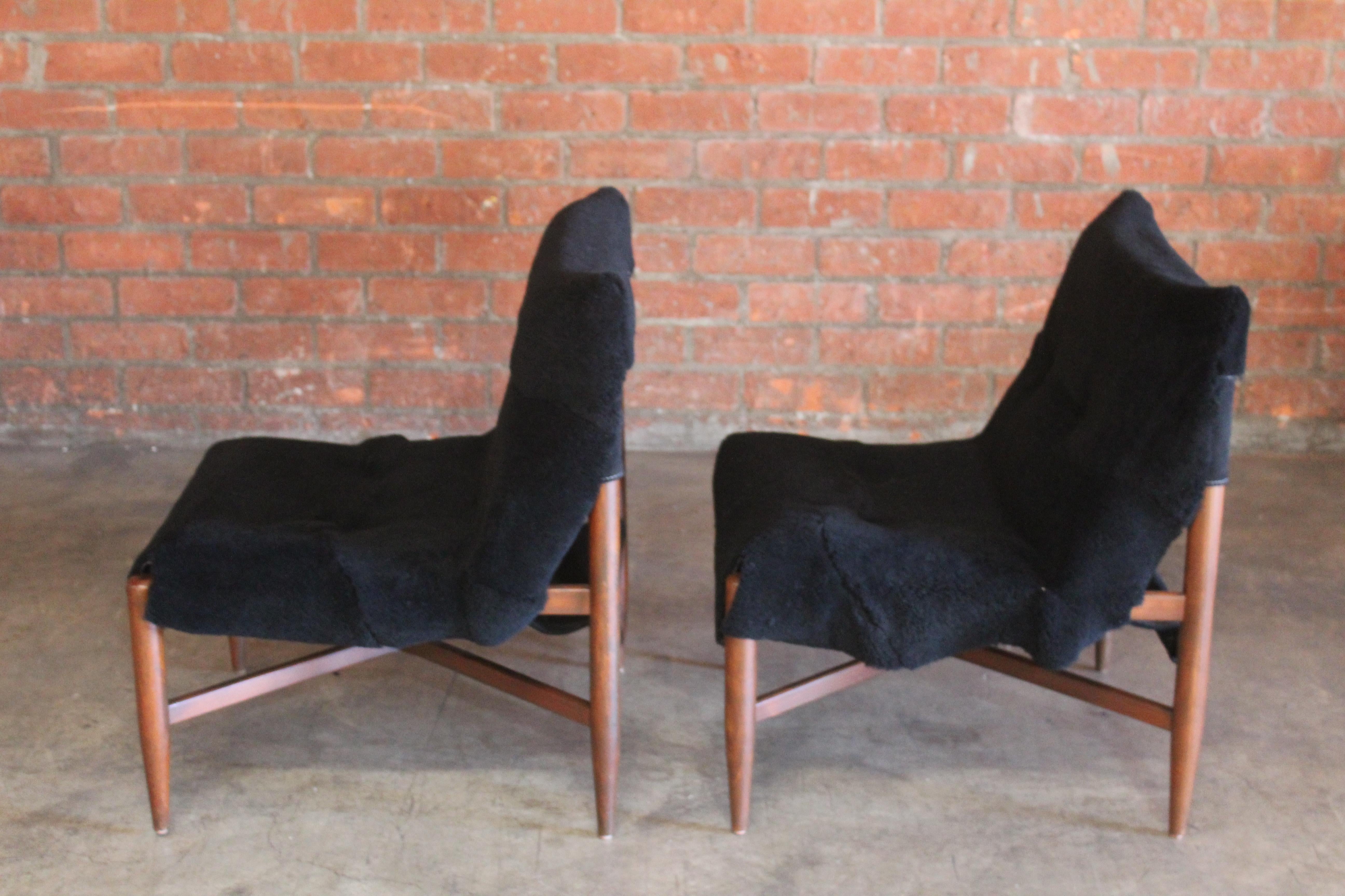 Pair of Danish Suede and Sheepskin Slipper Chairs 8