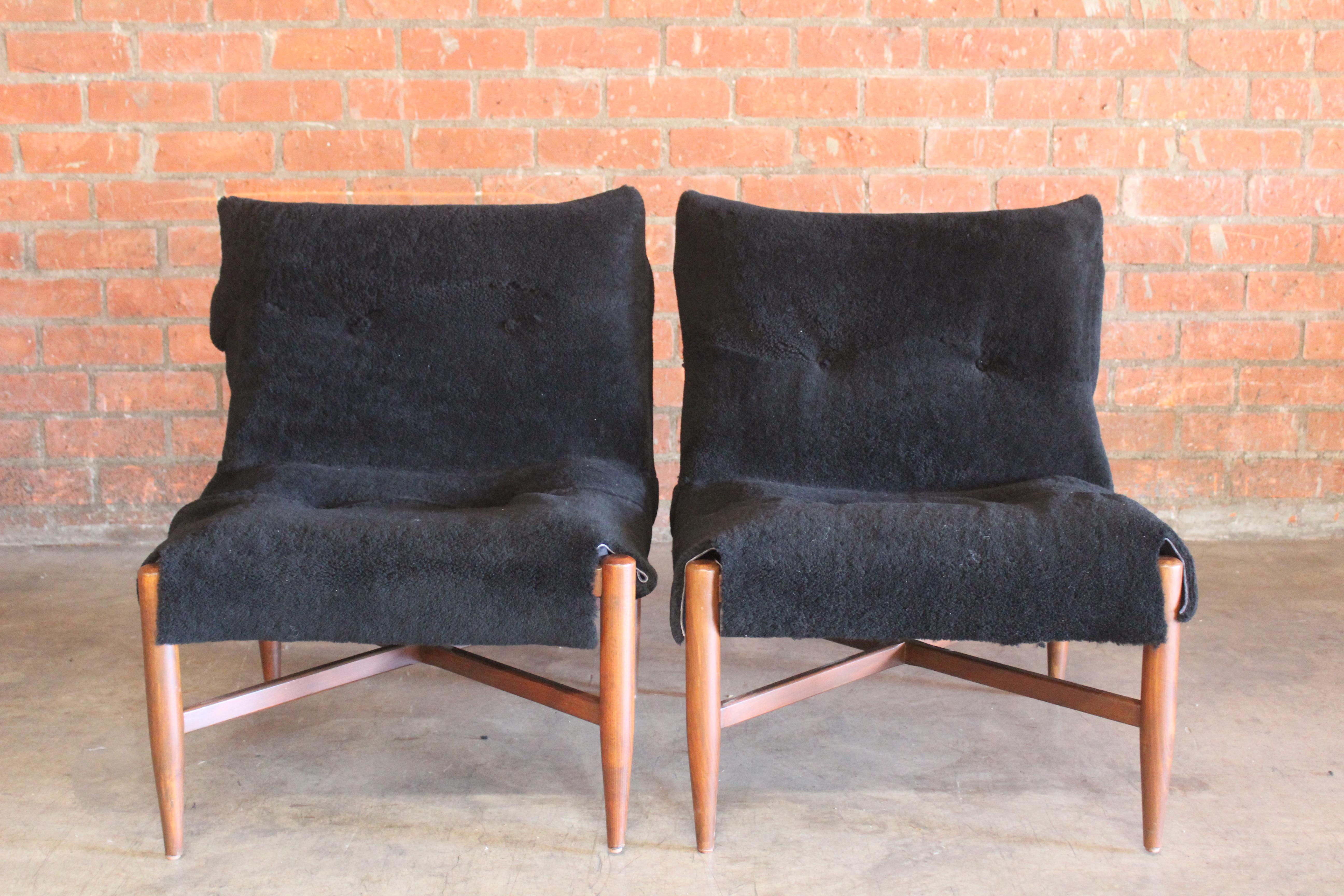 Pair of Danish Suede and Sheepskin Slipper Chairs In Good Condition In Los Angeles, CA