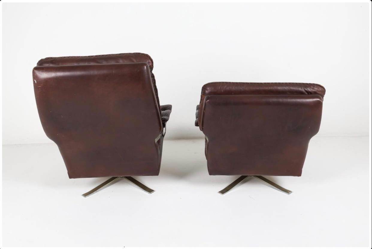 Paar dänische Drehsessel Leder Brown Leder zugeschrieben Arne Norell im Angebot 3