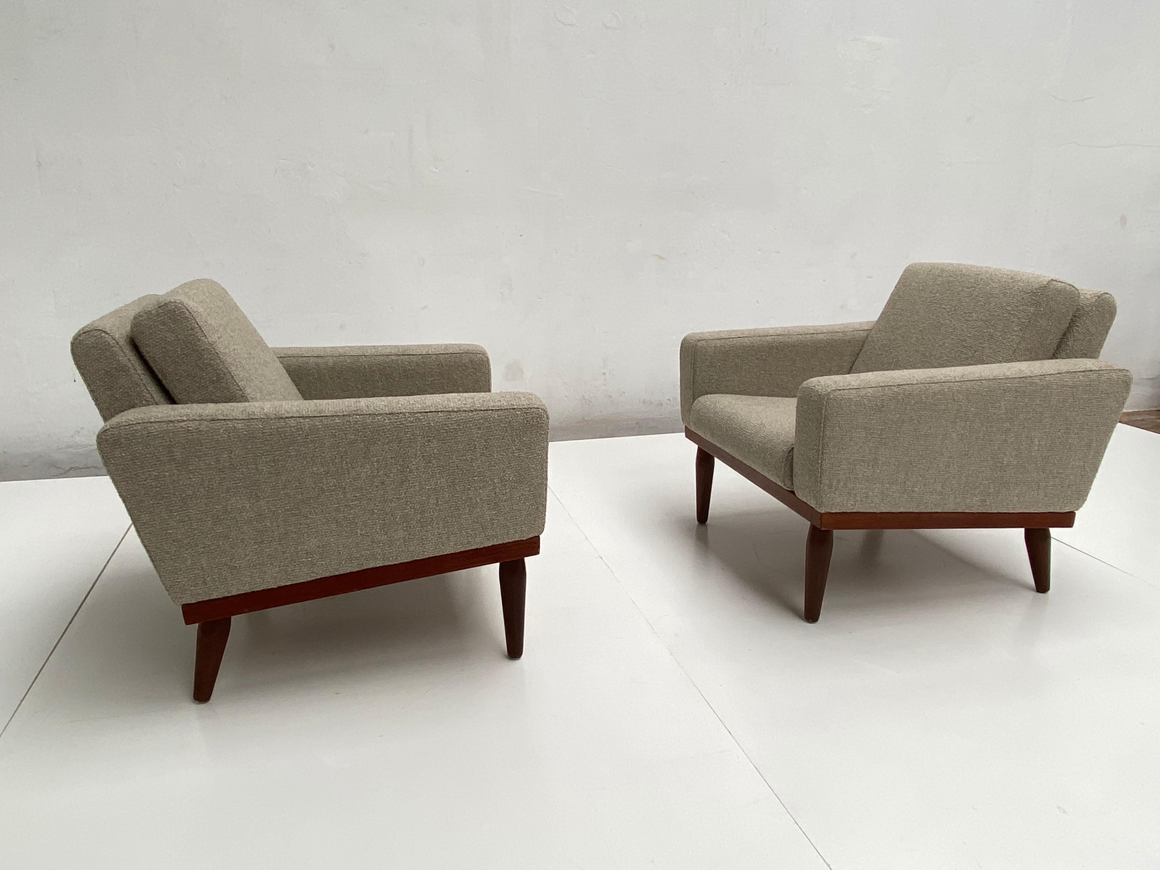 Scandinave moderne Paire de fauteuils de salon danois en teck des années 1950 de Bovenkamp, Pays-Bas, nouveau tissu d'ameublement en vente