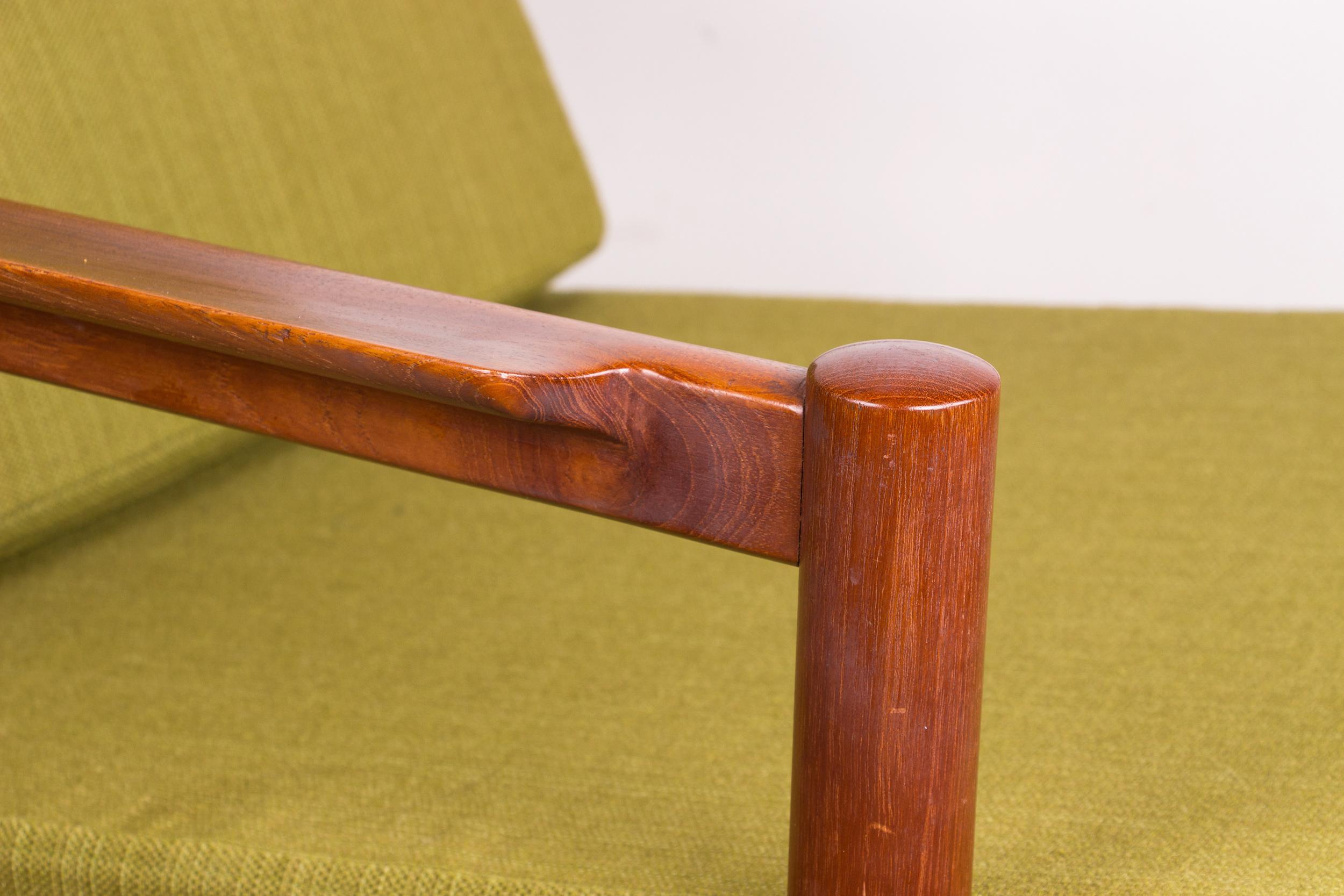 Pareja de sillones daneses de teca y tela de Børge Jensen & Sønner 1960. mediados del siglo XX en venta