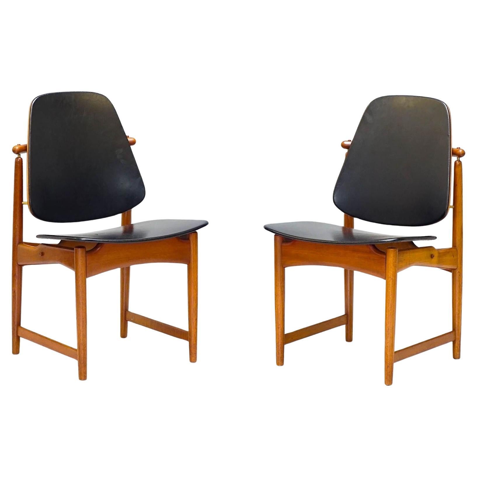 Pair of Danish Teak and Leather Chairs by Arne Vodder for France and Daverkosen