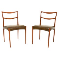 Coppia di sedie danesi in teak e pelle di Henry Klein per Bramin