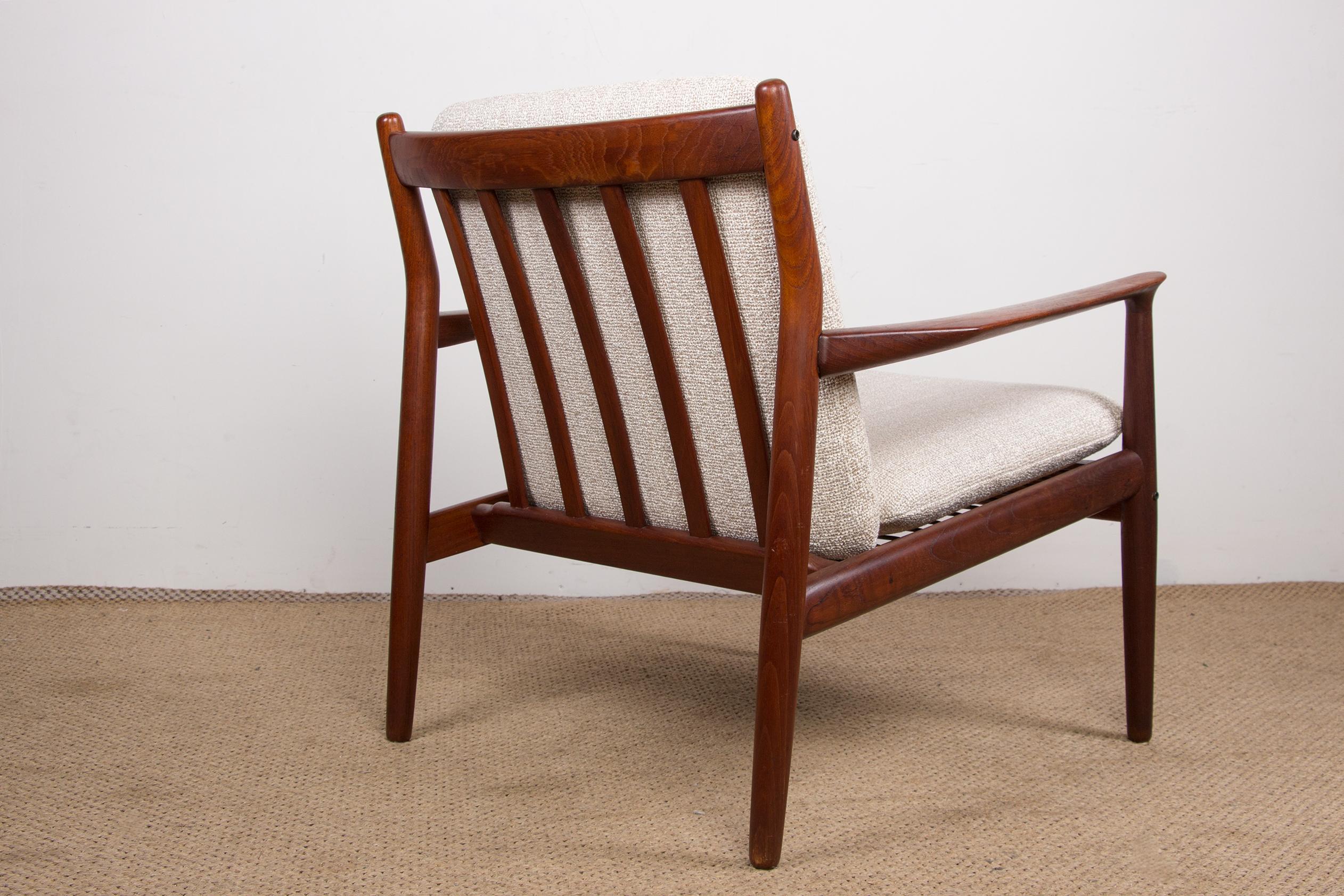 Pair of Danish Teak and New Bouclette Fabric Armchairs, by Svend Aage Eriksen 8