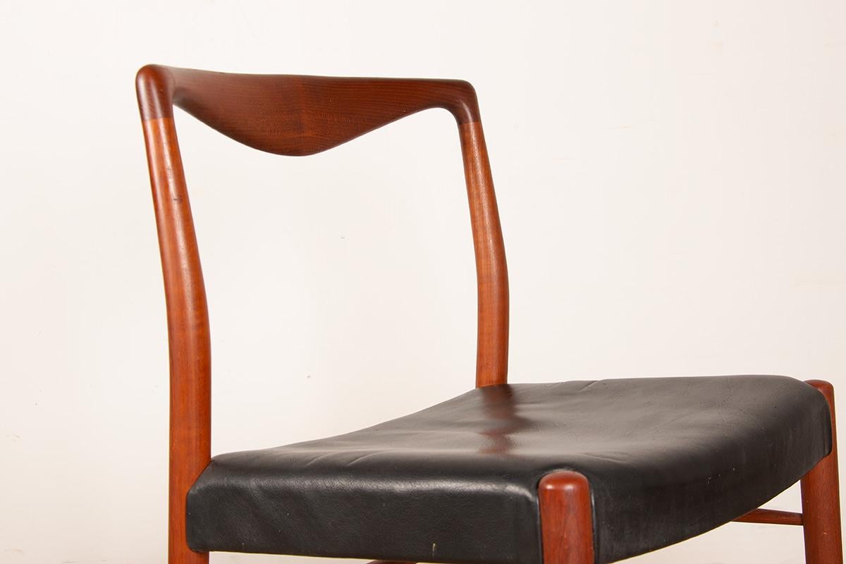 Pair of Danish teak and skai chairs by Lyngfeldt Larsen for Soren Willadsen 1960 For Sale 1