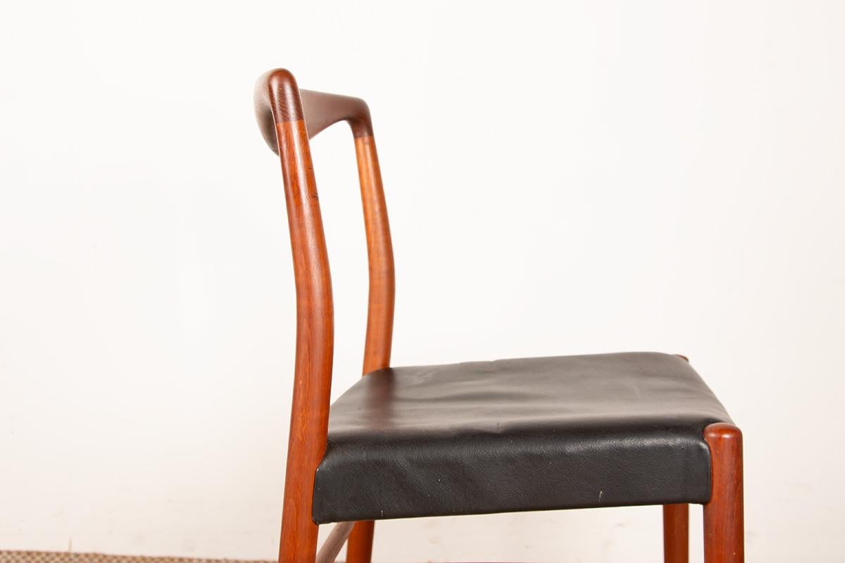Pair of Danish teak and skai chairs by Lyngfeldt Larsen for Soren Willadsen 1960 For Sale 2