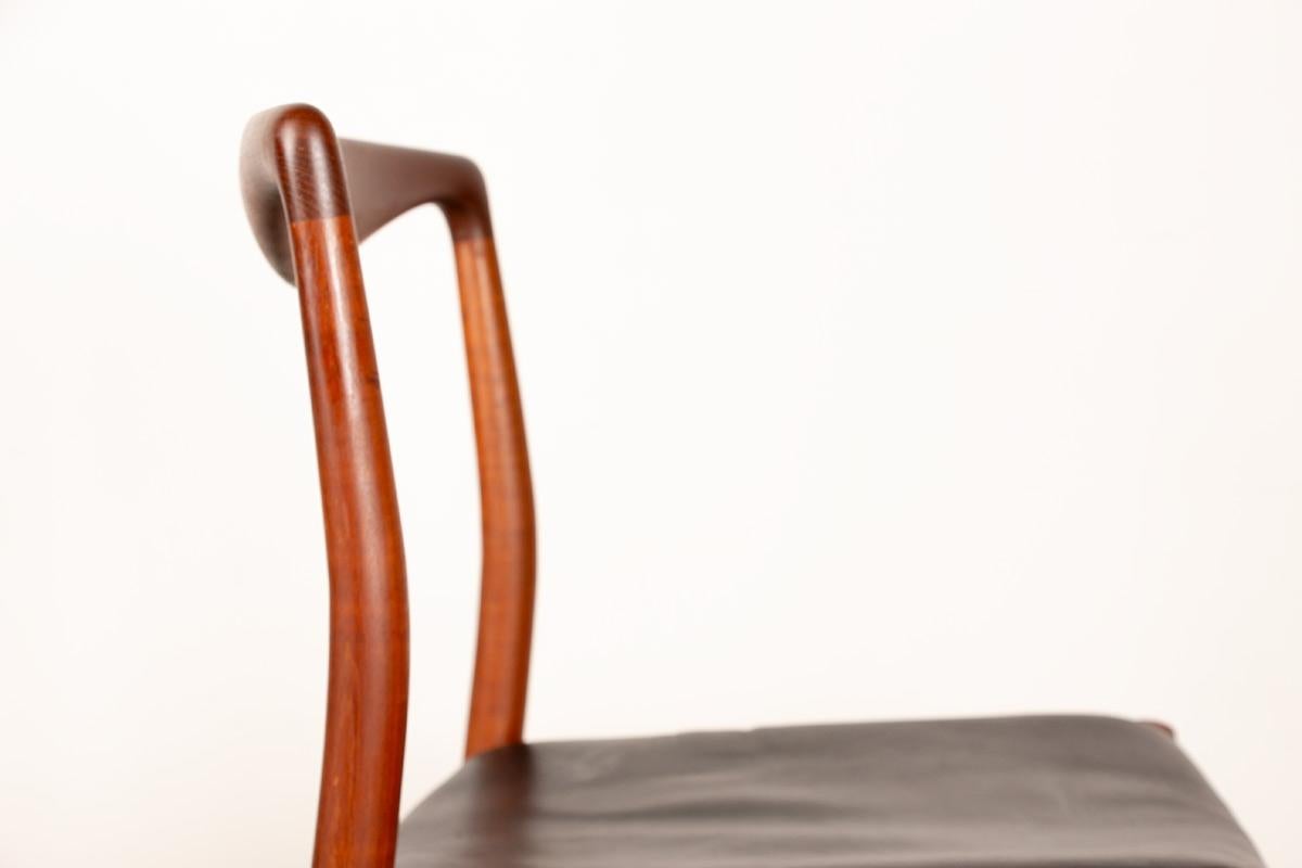 Pair of Danish teak and skai chairs by Lyngfeldt Larsen for Soren Willadsen 1960 For Sale 3
