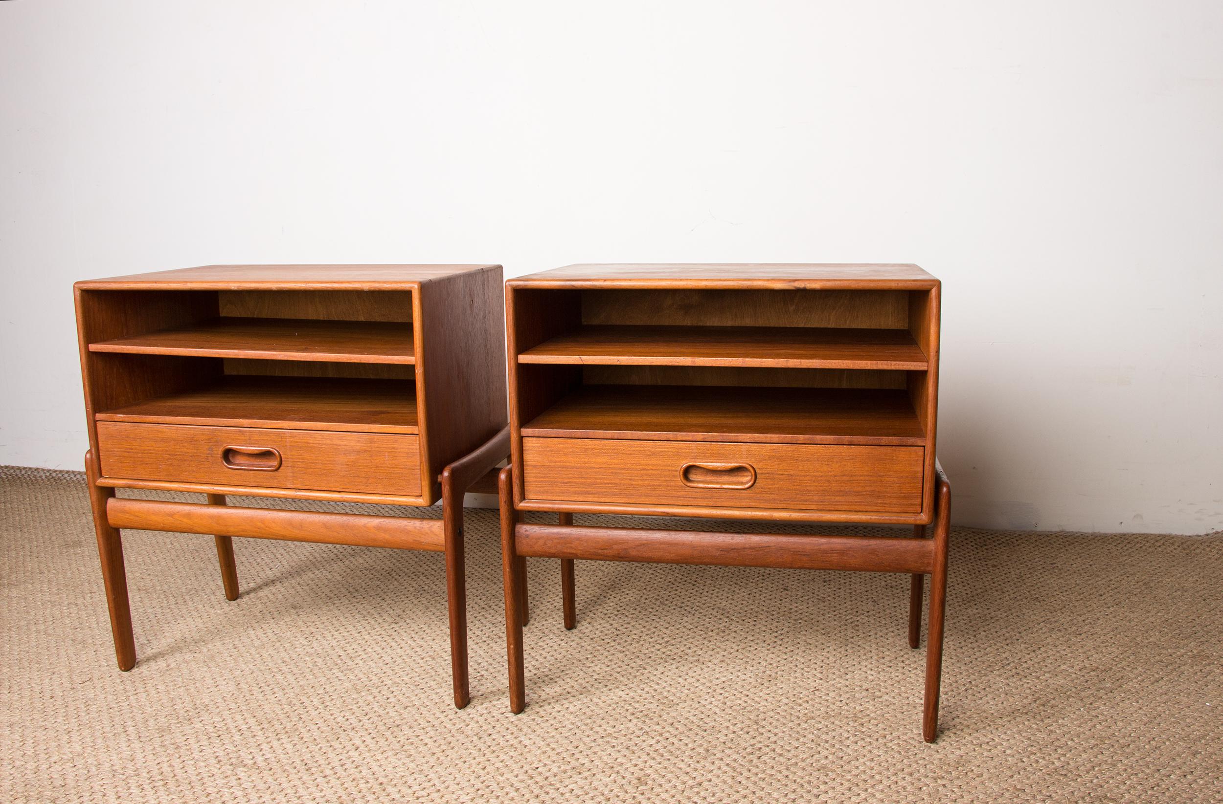 Scandinavian Modern Pair of Danish teak bedside tables by Arne Vodder for Vamo Sonderborg 1960