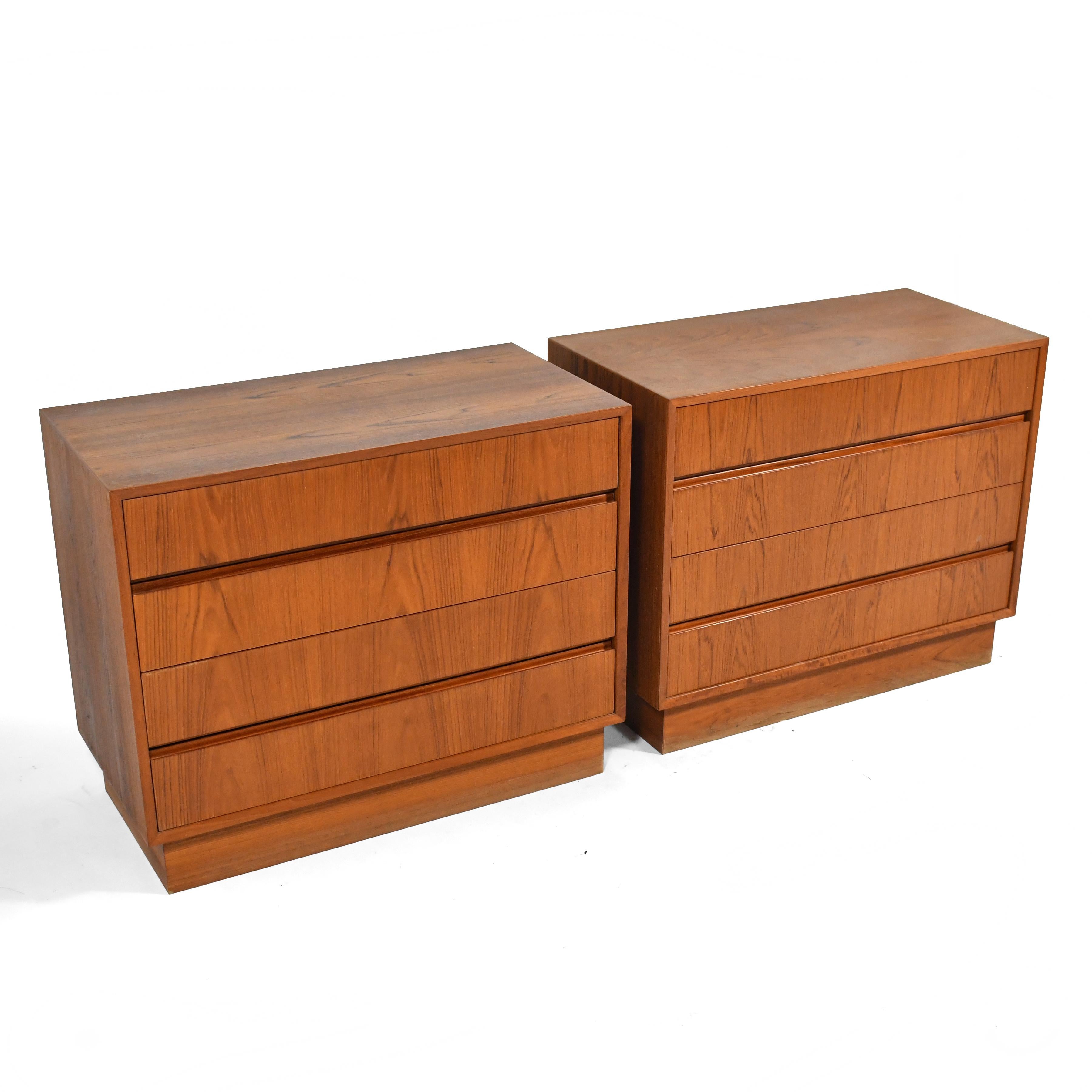 Pair of Danish Teak Dressers In Good Condition In Highland, IN