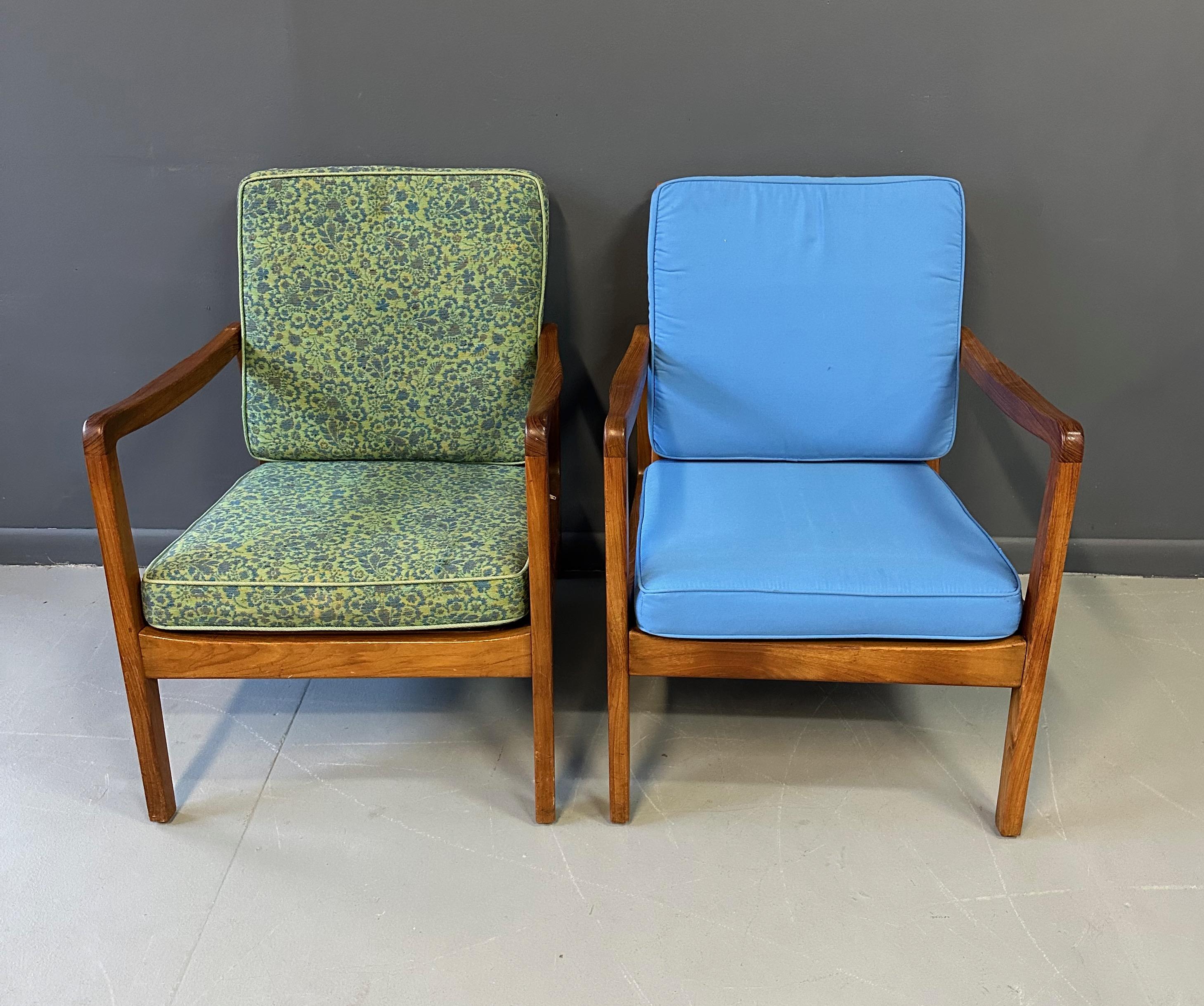 Ein Paar dänische Sessel aus Teakholz von Ole Wanscher, 1950er Jahre, mit Ottomane, Mid-Century (20. Jahrhundert) im Angebot
