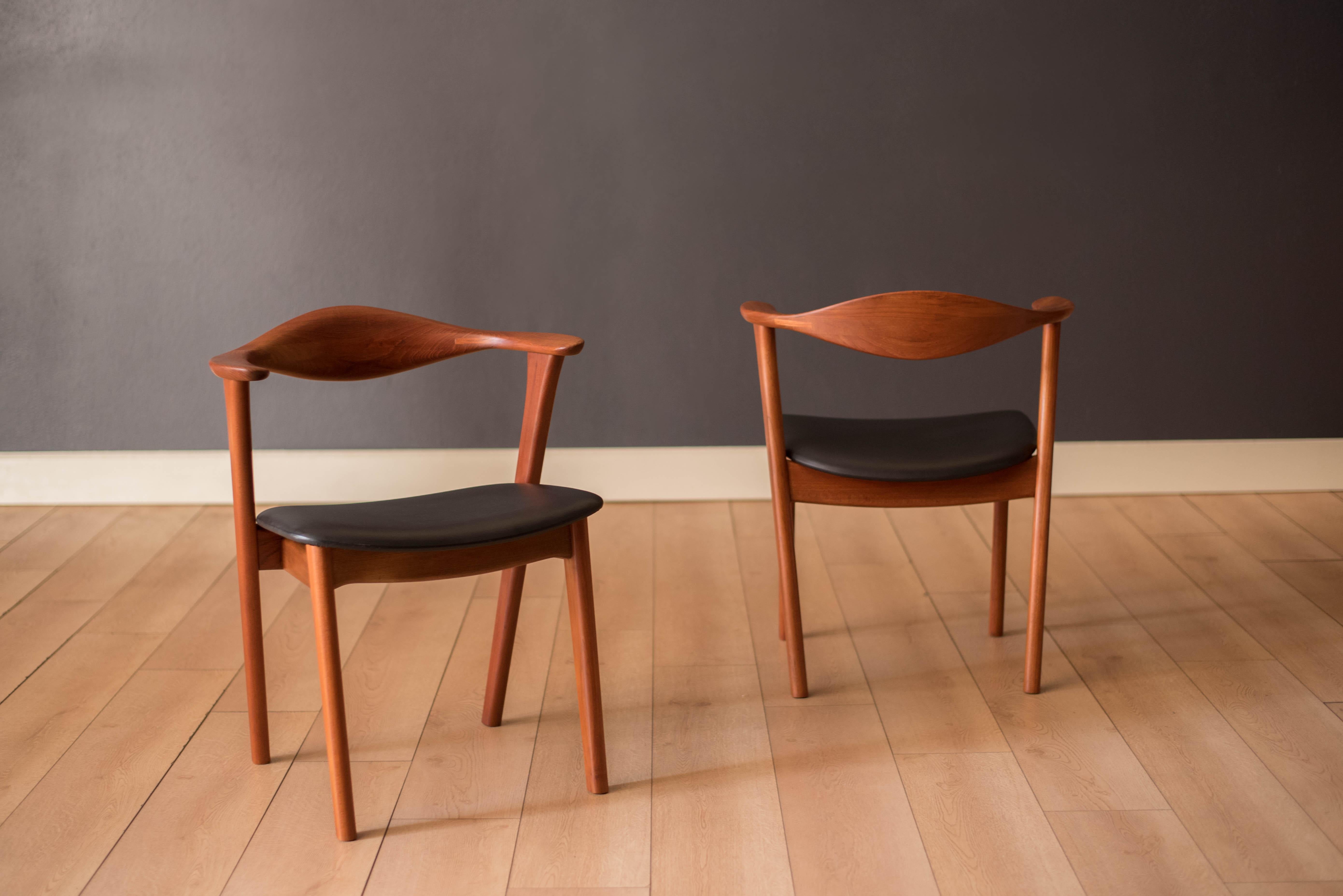 Scandinavian Modern Pair of Danish Teak Erik Kirkegaard Captain Dining Chairs for Høng Stolefabrik