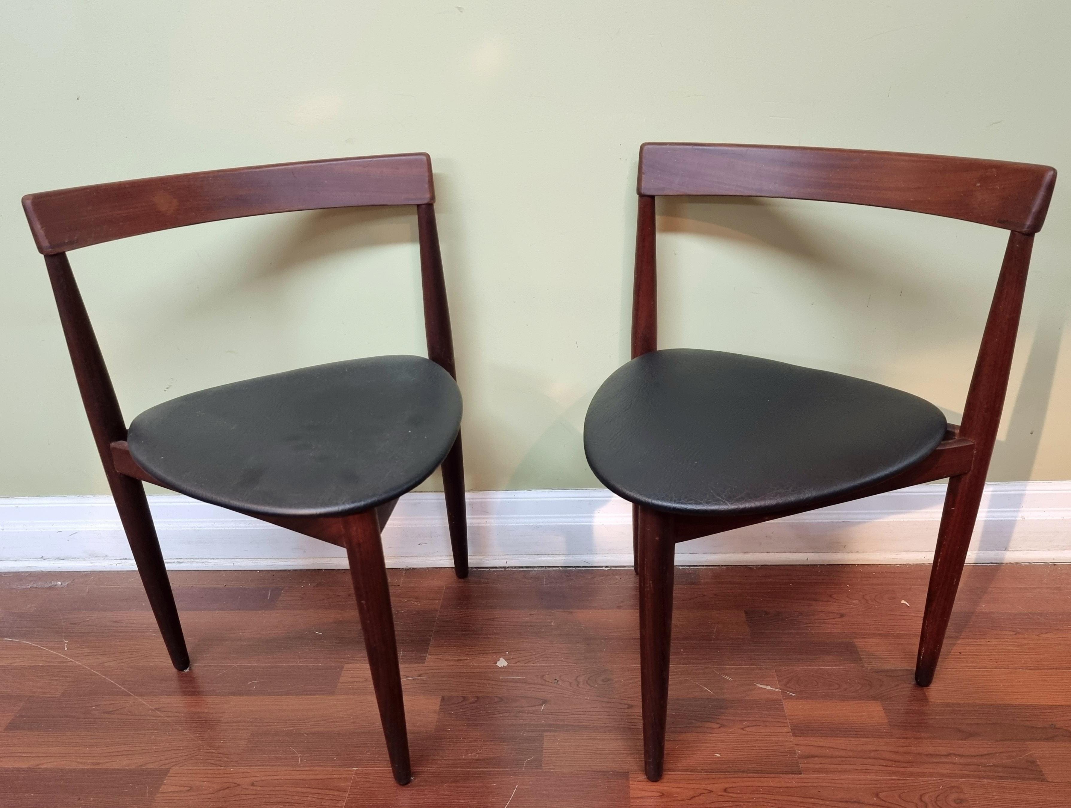 Pair of Danish Teak Hans Olsen Triangular Chairs 1950's, Made In Denmark For Sale 4