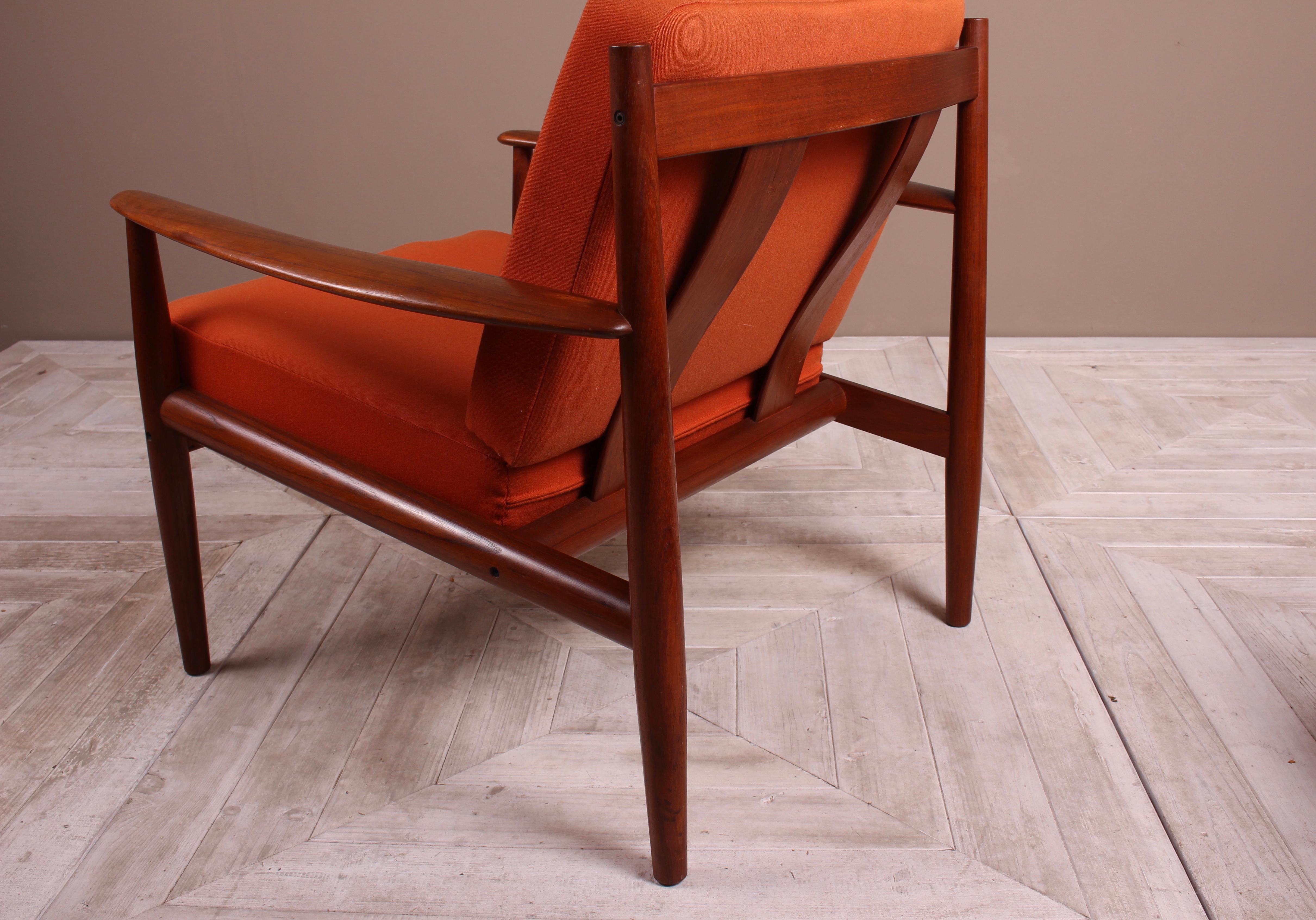 Pair of Danish Teak Lounge Chairs by Grete Jalk for France & Son For Sale 7