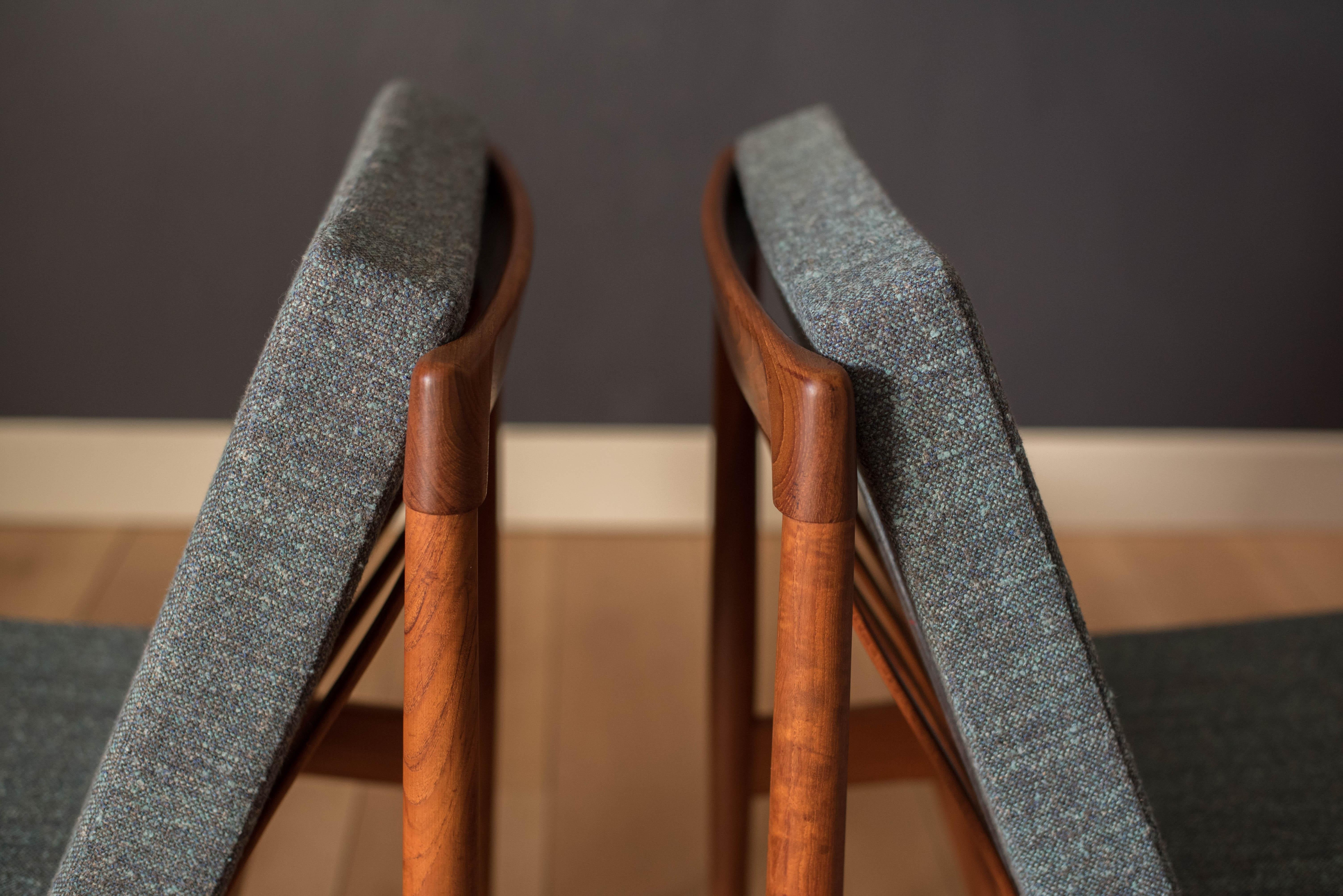 Pair of Danish Teak Slipper Lounge Chairs by Grete Jalk for Poul Jeppesen In Good Condition In San Jose, CA