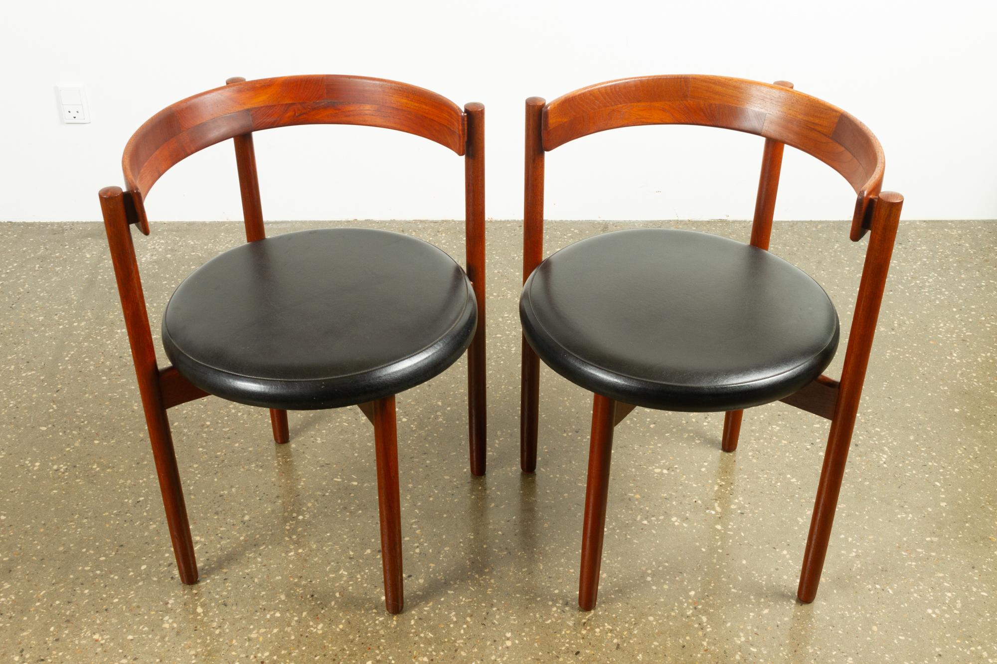 Pair of Danish Vintage Chairs by Hugo Frandsen, 1960s 4