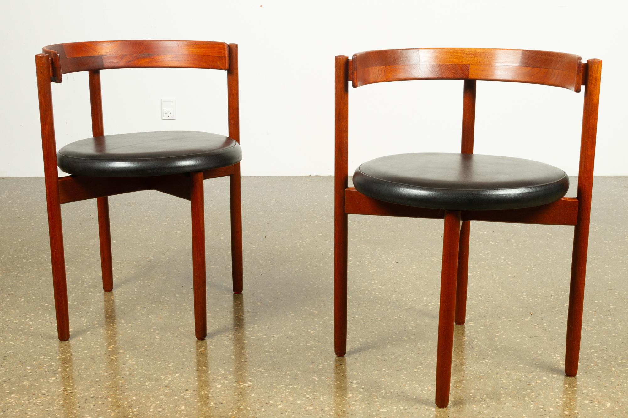 Pair of Danish Vintage Chairs by Hugo Frandsen, 1960s In Good Condition In Asaa, DK