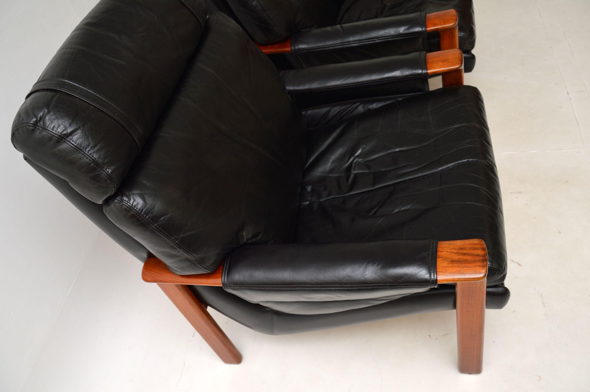 Pair of Danish Vintage Leather Armchairs 1