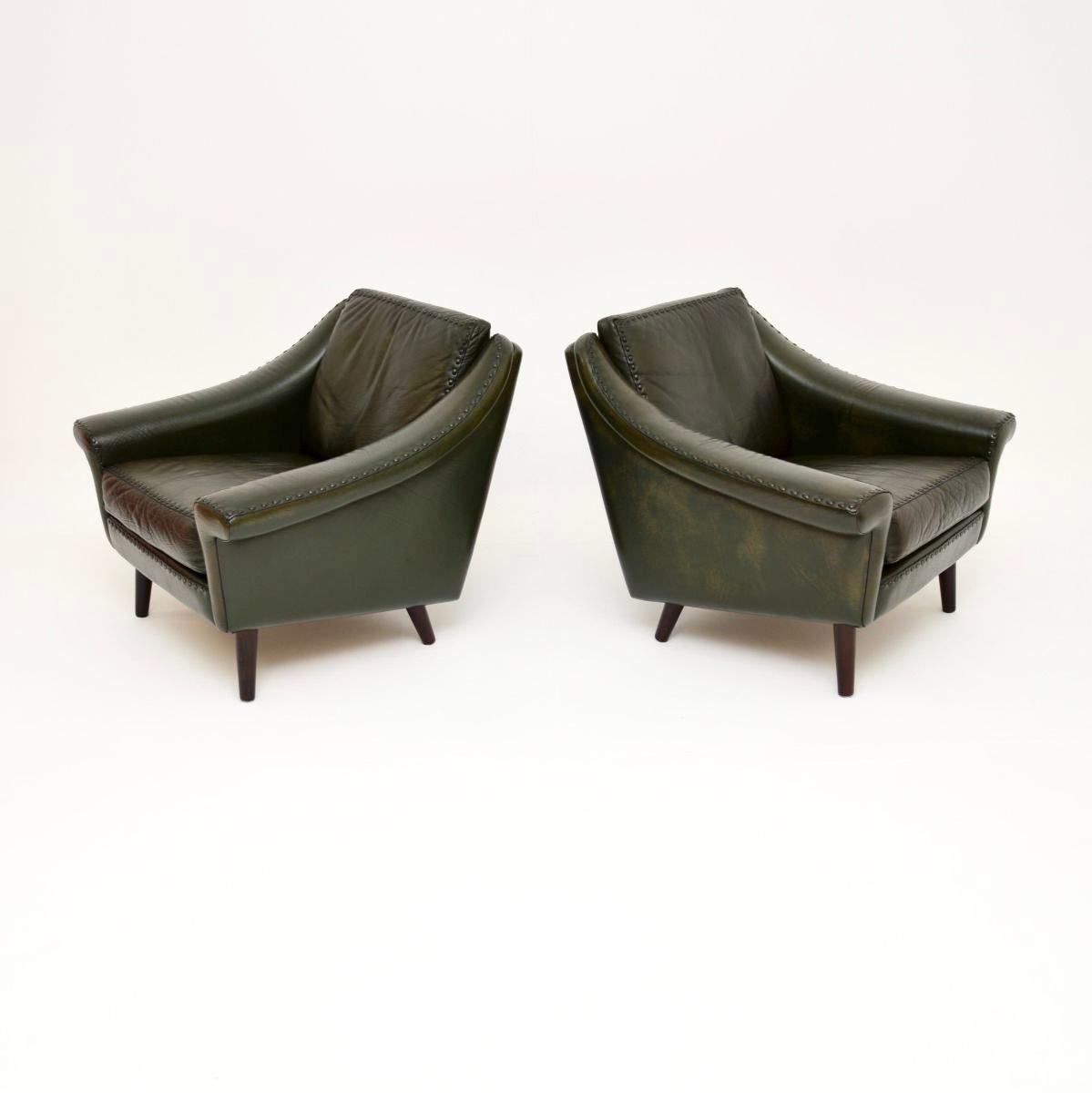 Danois Paire de fauteuils Matador danois vintage en cuir par Aage Christiansen en vente