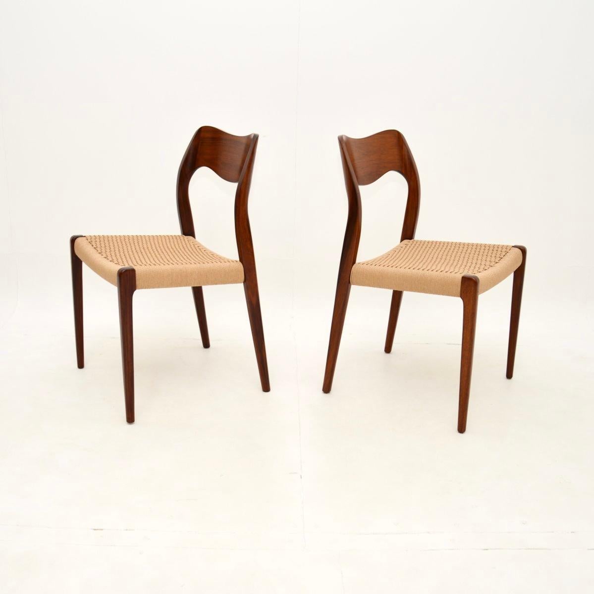 Mid-Century Modern Pair of Danish Vintage Model 71 Chairs by Niels Moller
