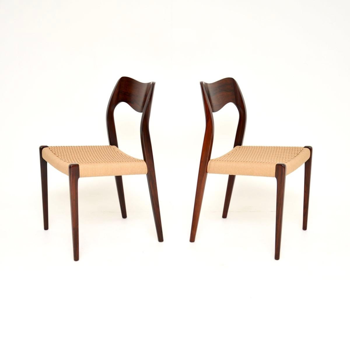Mid-Century Modern Pair of Danish Vintage Model 71 Chairs by Niels Moller For Sale