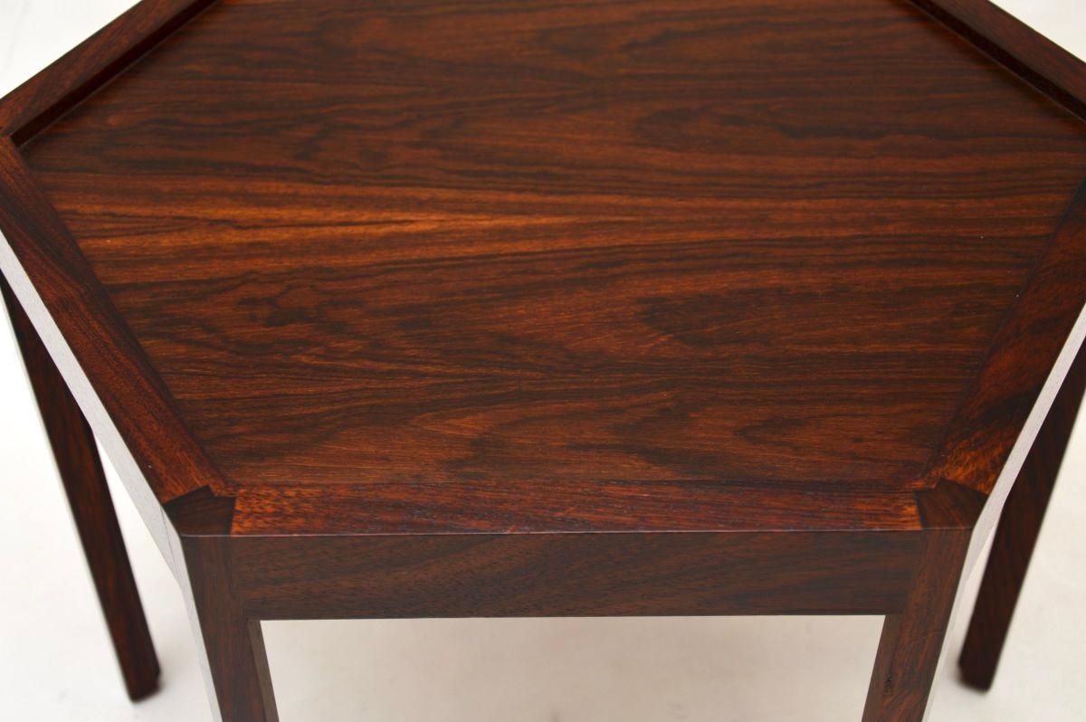 Pareja de mesas auxiliares danesas vintage de Hans C. Andersen para Artex Madera en venta