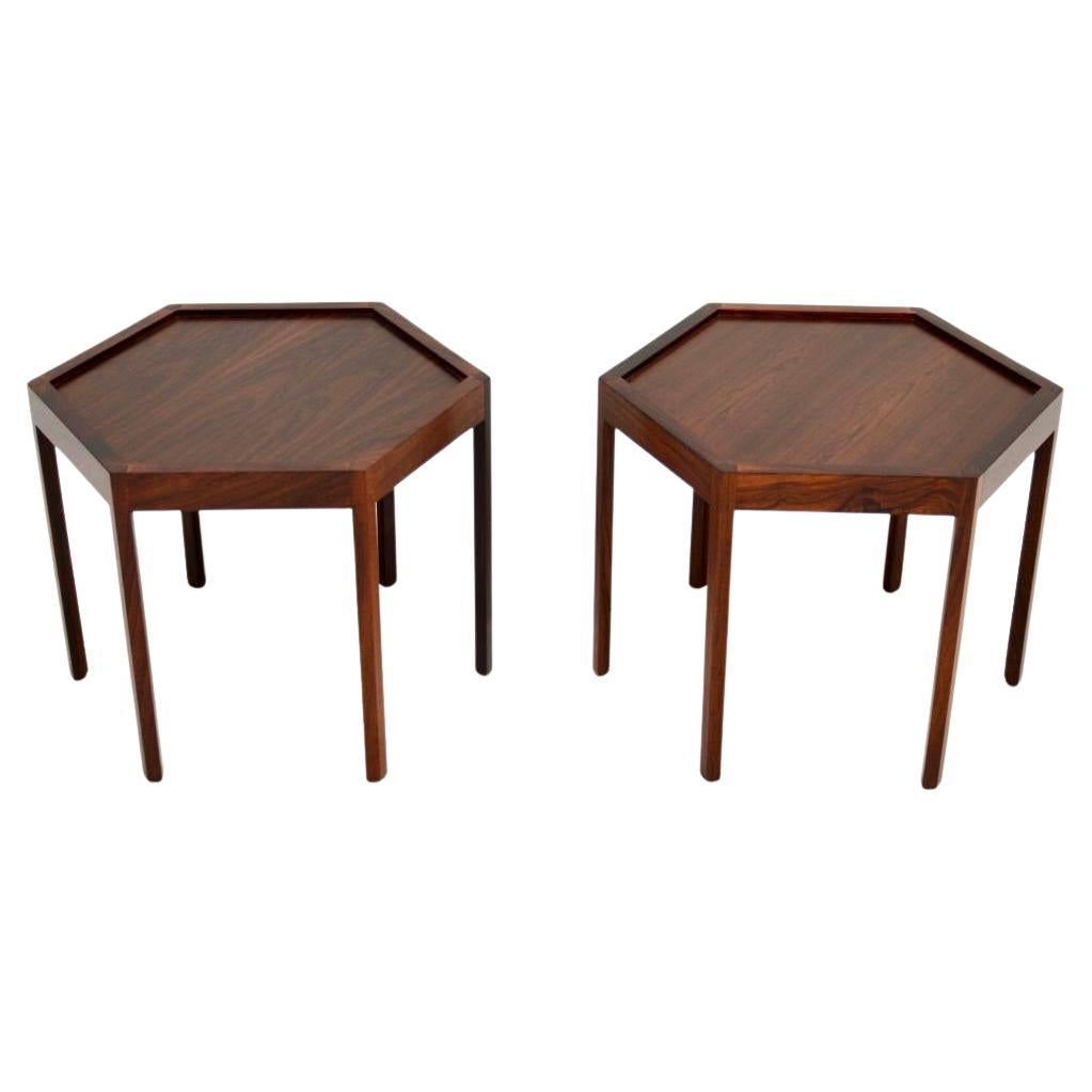 Pareja de mesas auxiliares danesas vintage de Hans C. Andersen para Artex en venta