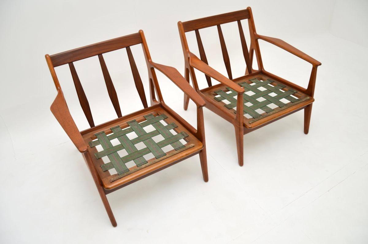 Coppia di poltrone danesi vintage in teak e pelle di Arne Vodder in vendita 1