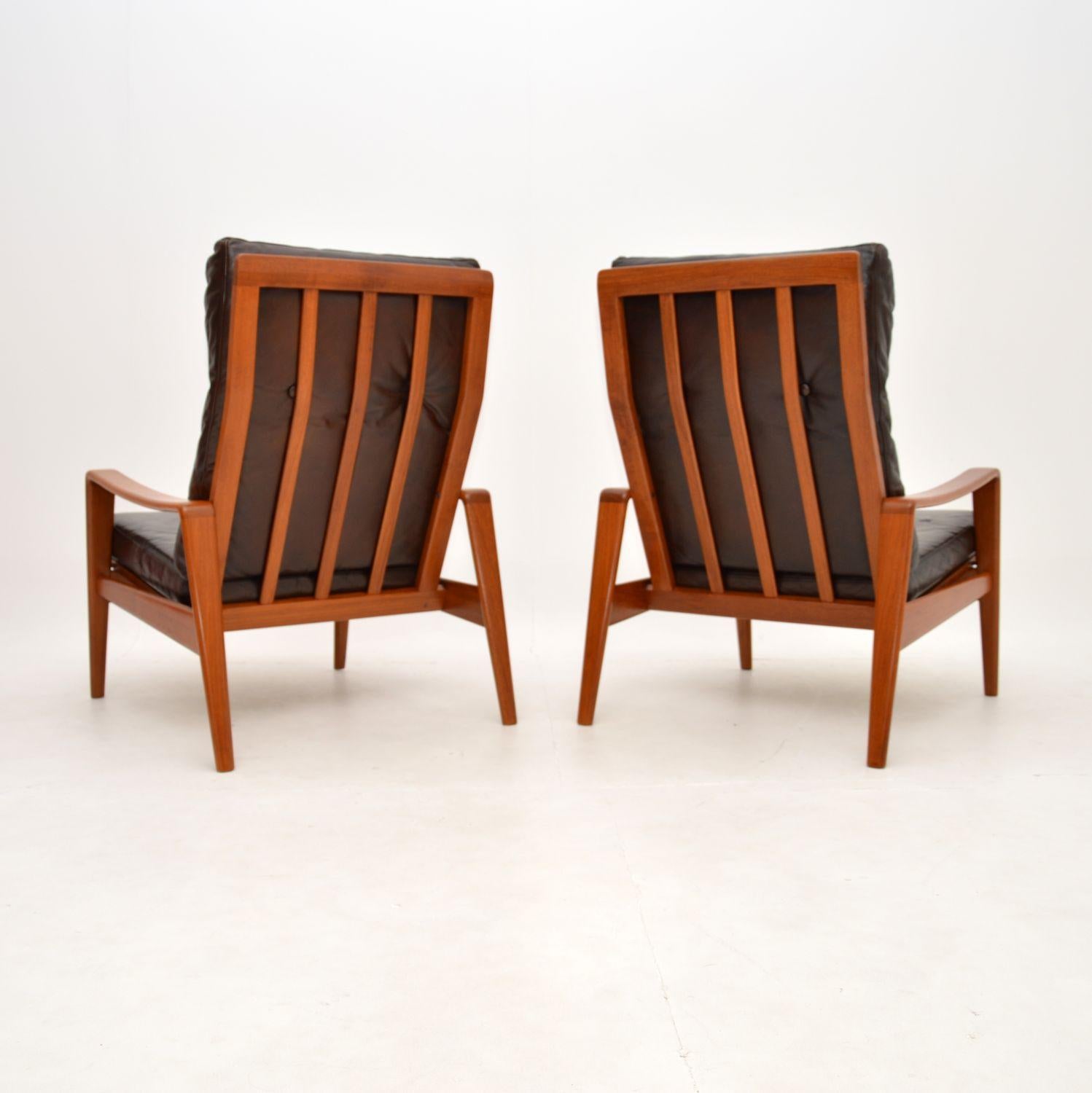 Pair of Danish Vintage Teak and Leather Armchairs by Arne Wahl Iversen In Good Condition For Sale In London, GB