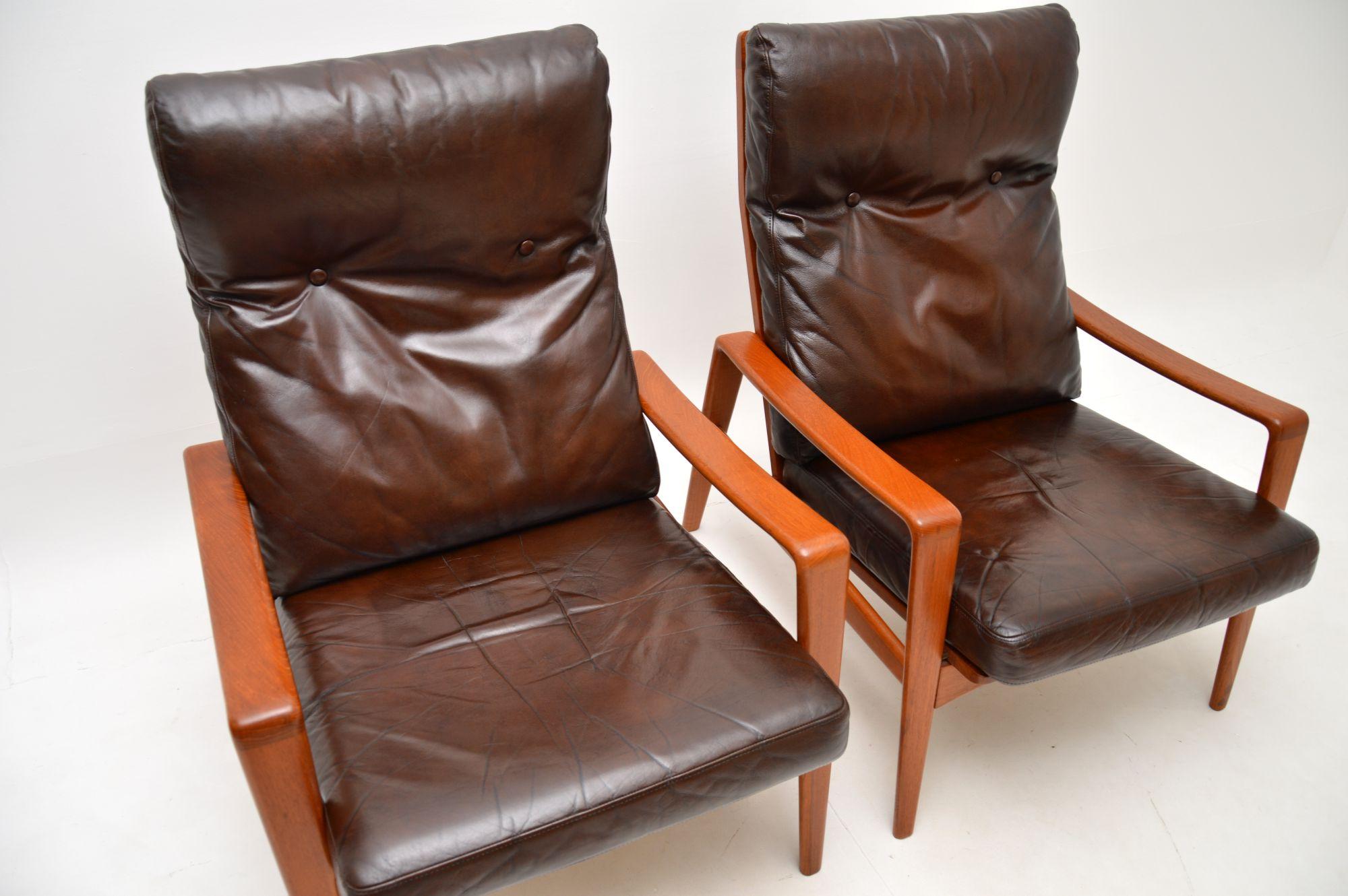 Mid-20th Century Pair of Danish Vintage Teak and Leather Armchairs by Arne Wahl Iversen For Sale
