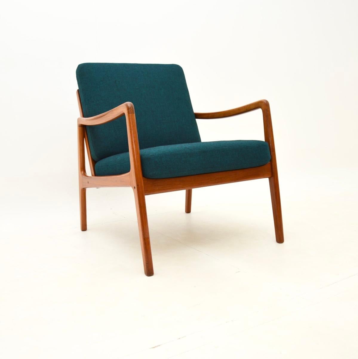 Pareja de sillones daneses vintage de teca de Ole Wanscher en Bueno estado para la venta en London, GB