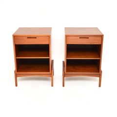 Pareja de mesillas de noche danesas vintage de teca, de IB Kofod-Larsen