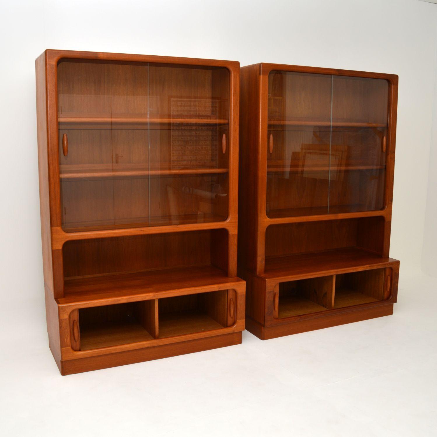 Pair of Danish Vintage Teak Bookcases by Dyrlund In Good Condition In London, GB