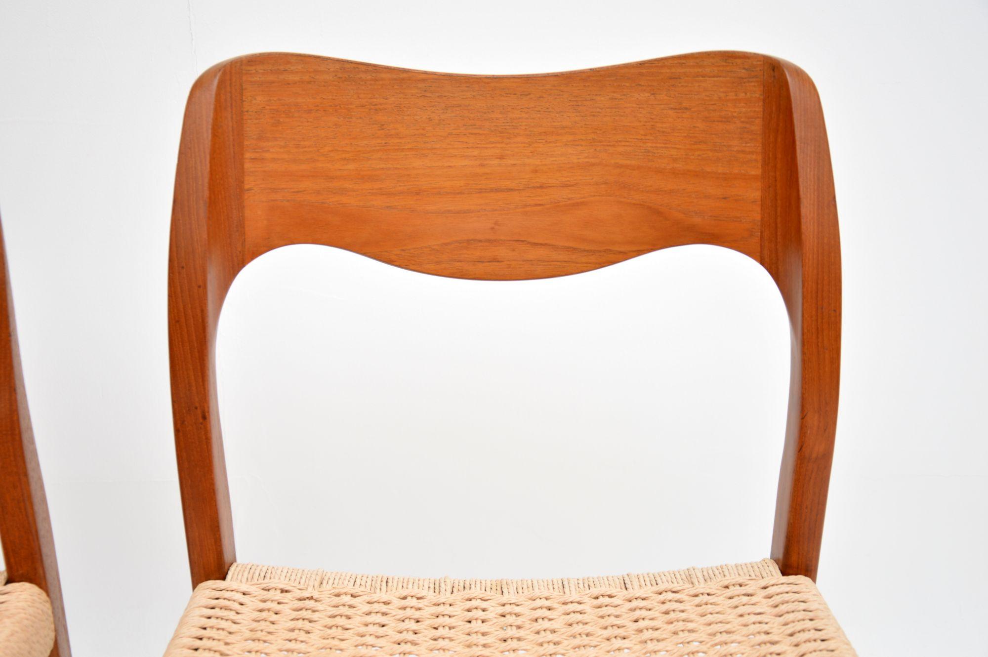 20th Century Pair of Danish Vintage Teak Model 71 Chairs by Niels Moller