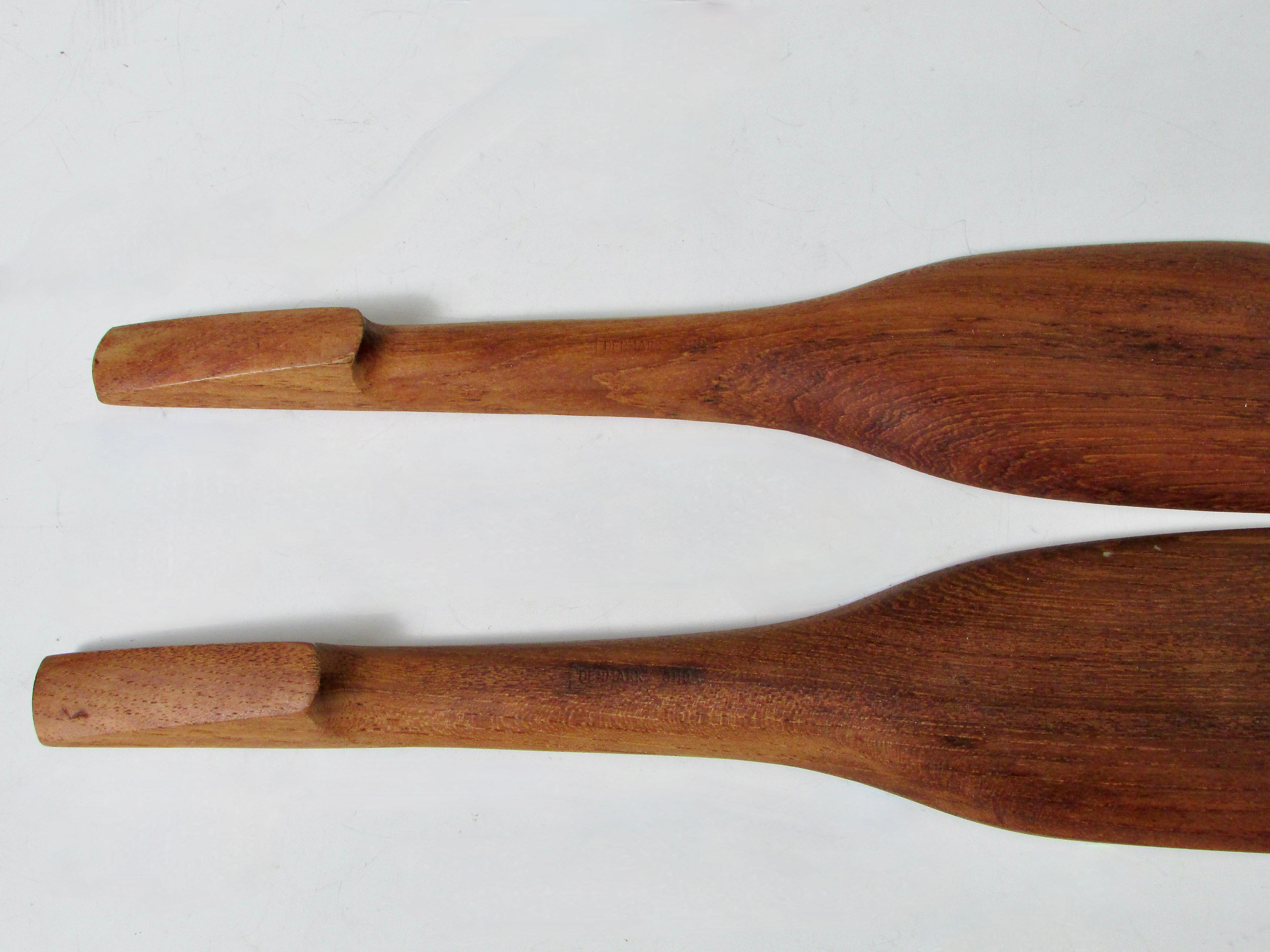 Pair of Dansk solid teak salad servers marked JHQ Denmark In Good Condition For Sale In Ferndale, MI