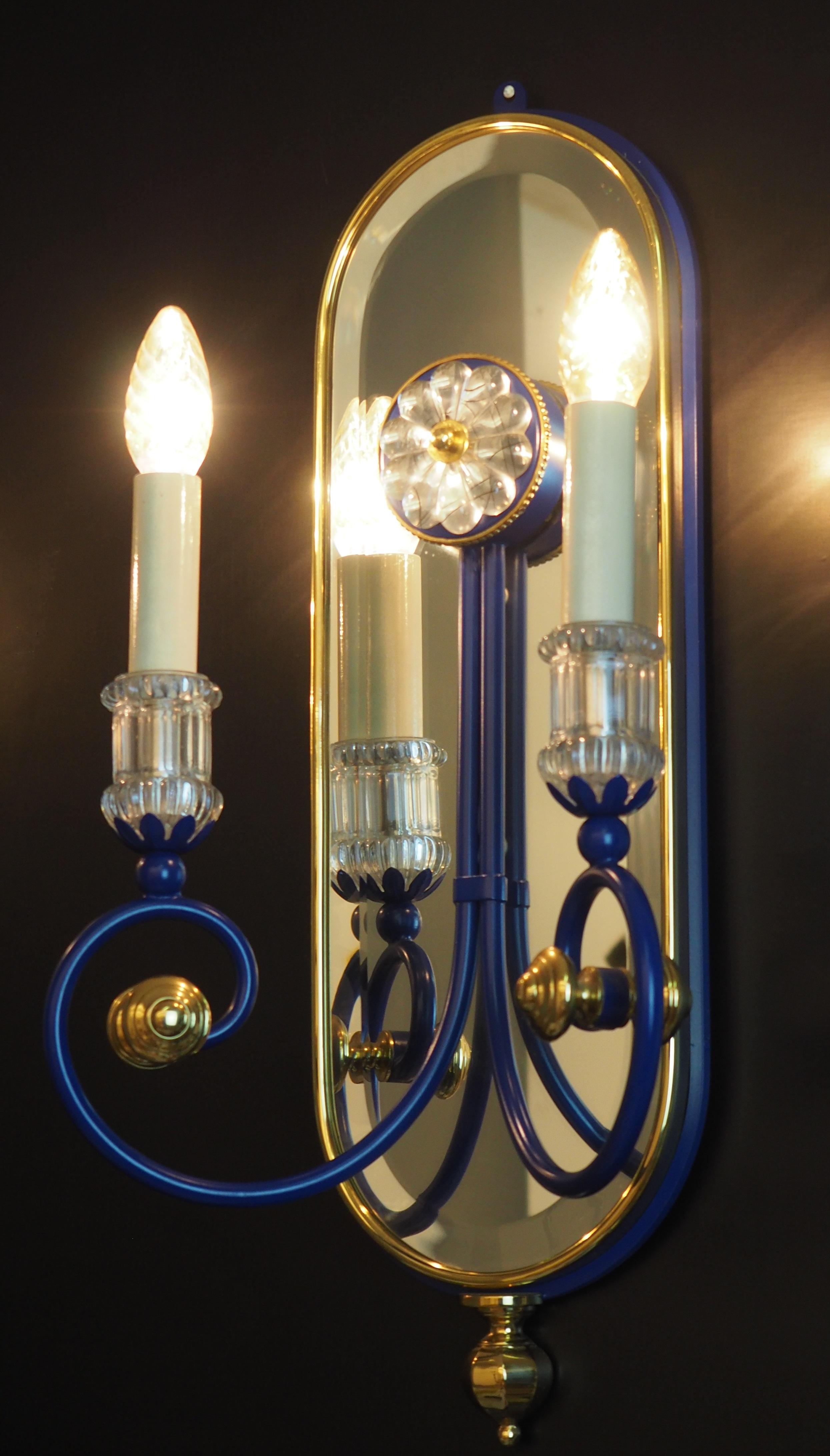 Pair of large mirrored wall lights by Banci, Italy, 1980s.
The fixtures are made of patinated metal, gilt brass and crystal.
Socket: each 2 x e14 for standard screw bulbs.
The condition is excellent. (Three pair available).