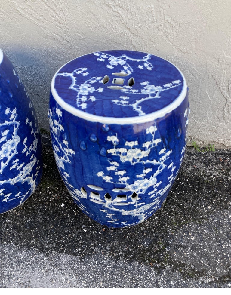Pair of Dark Blue and White Floral Design Garden Seats For Sale at 1stDibs
