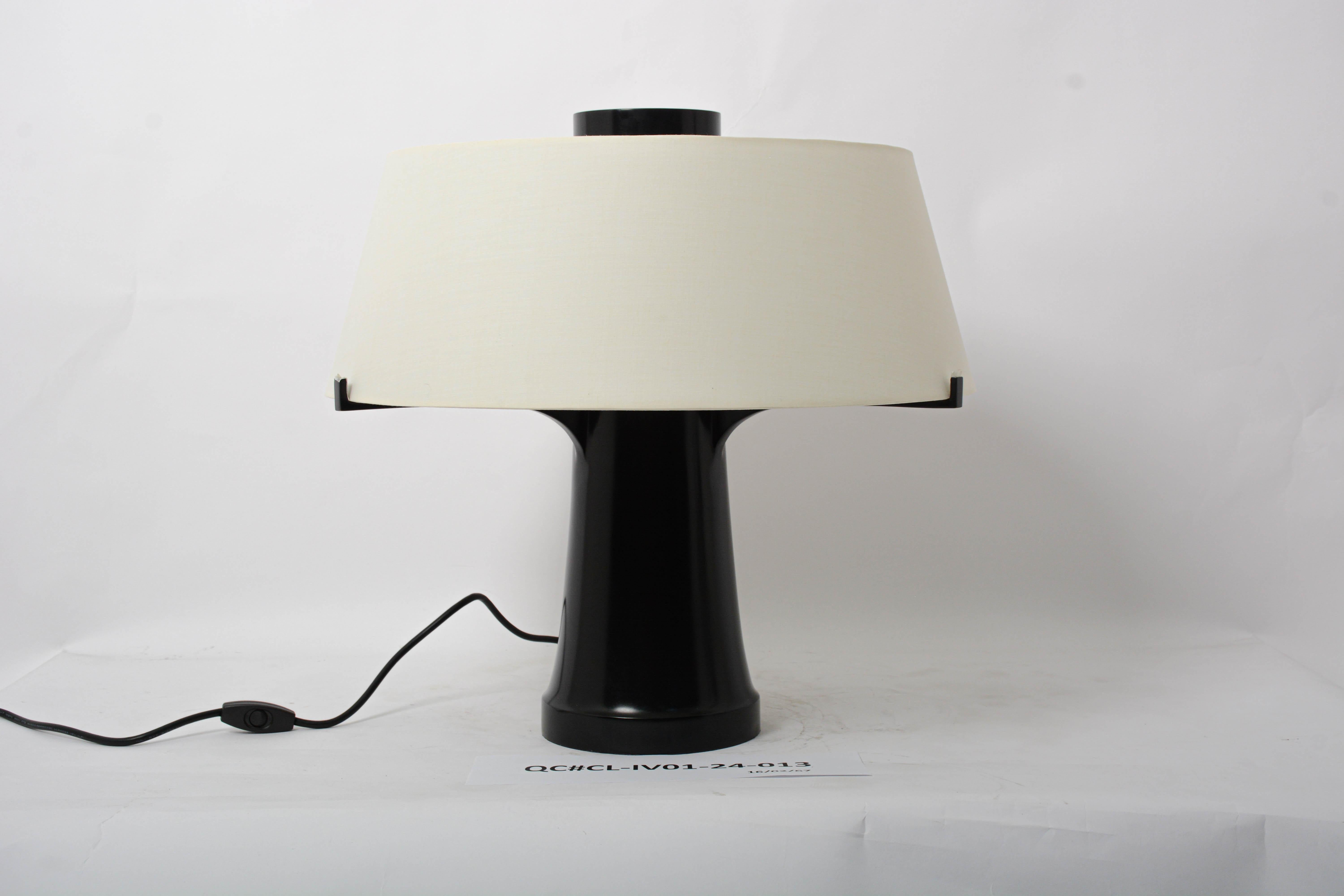 Coppia di lampade da tavolo ad albero in bronzo scuro (su ordinazione) in vendita 2